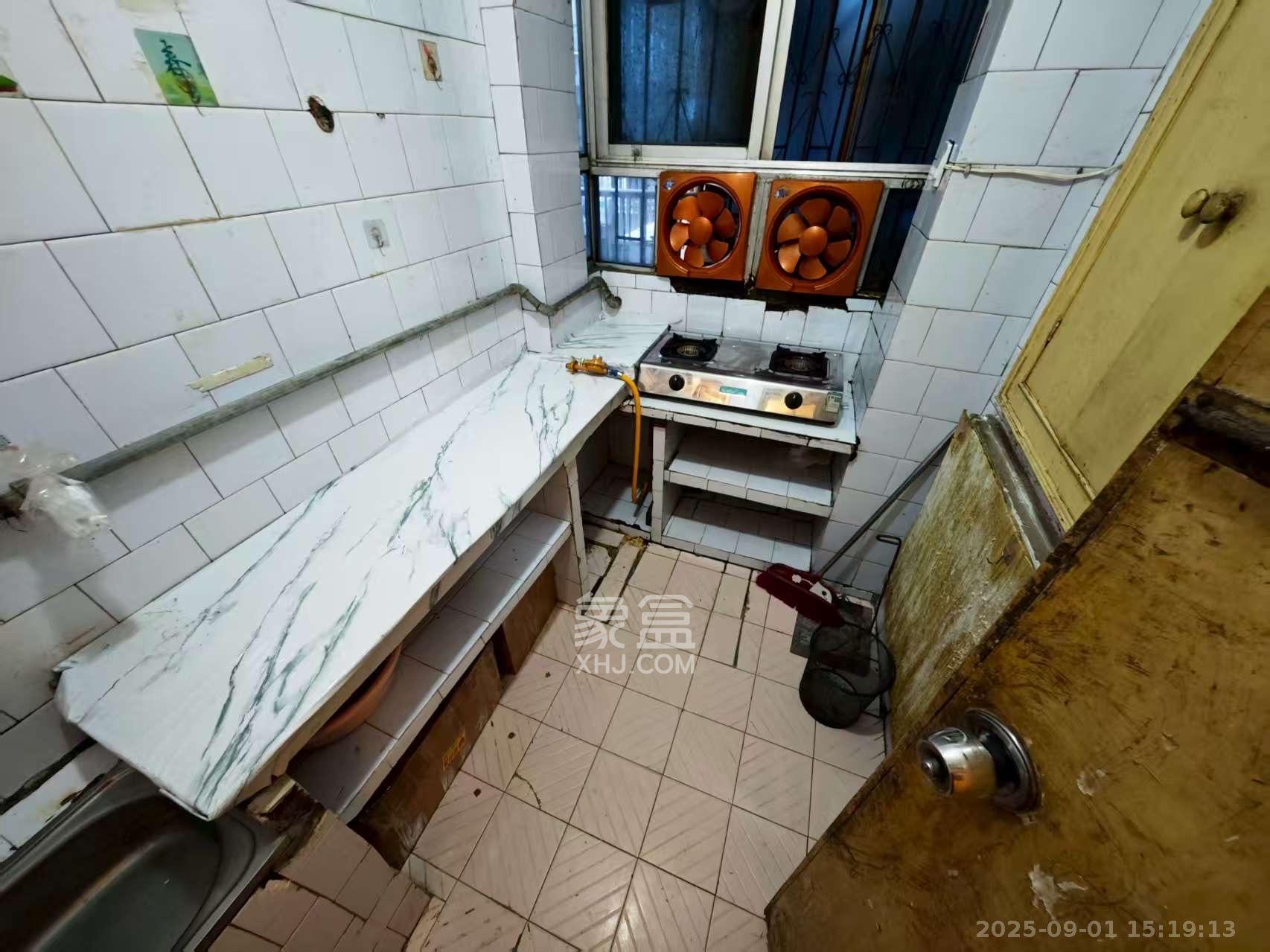 信达大厦  2室1厅1卫    1300.0元/月 信达大厦  2室1厅1卫    1300.0元/月室内图