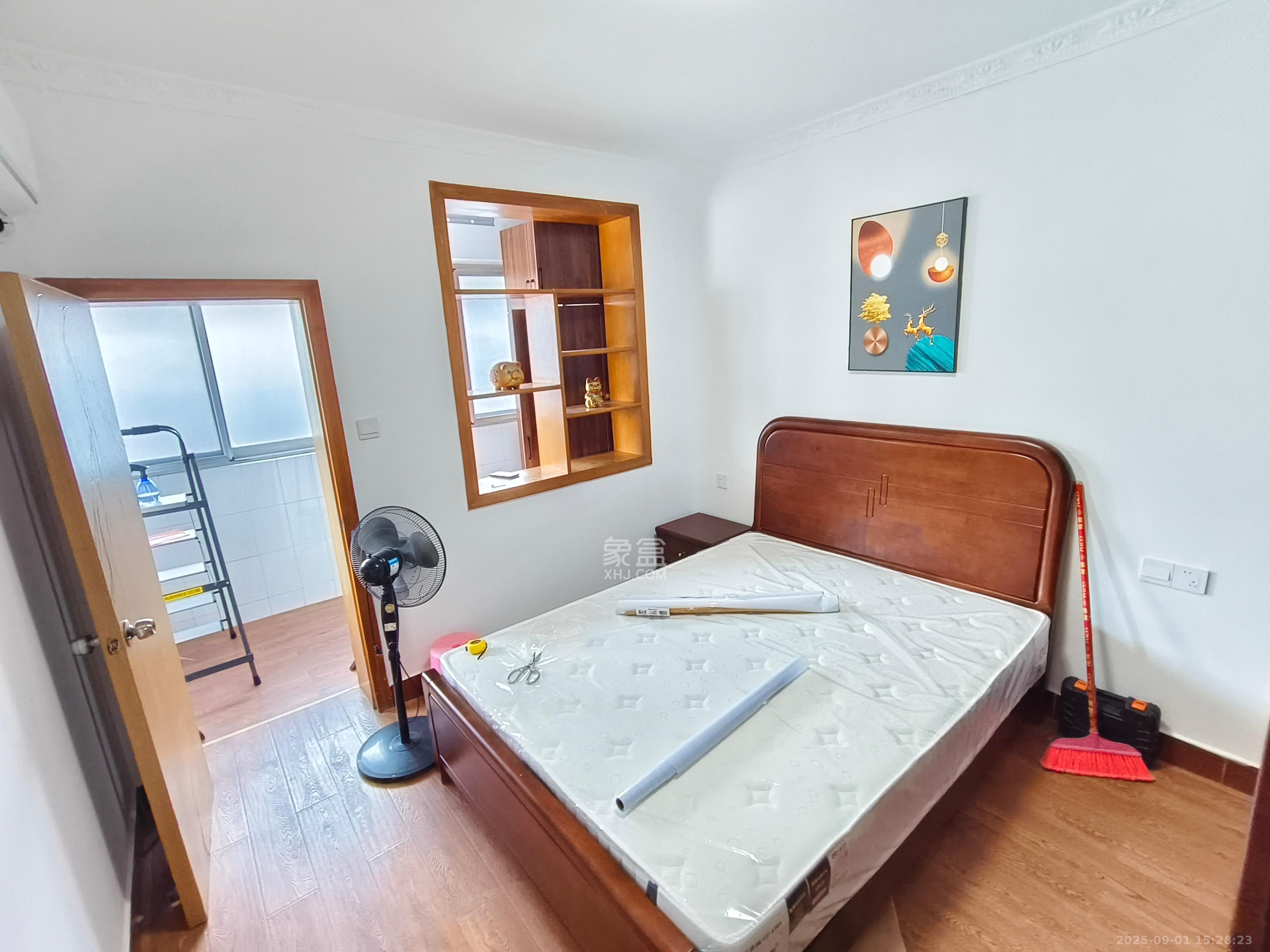 蒋家垅社区  2室1厅1卫    1800.0元/月 蒋家垅社区  2室1厅1卫    1800.0元/月室内图