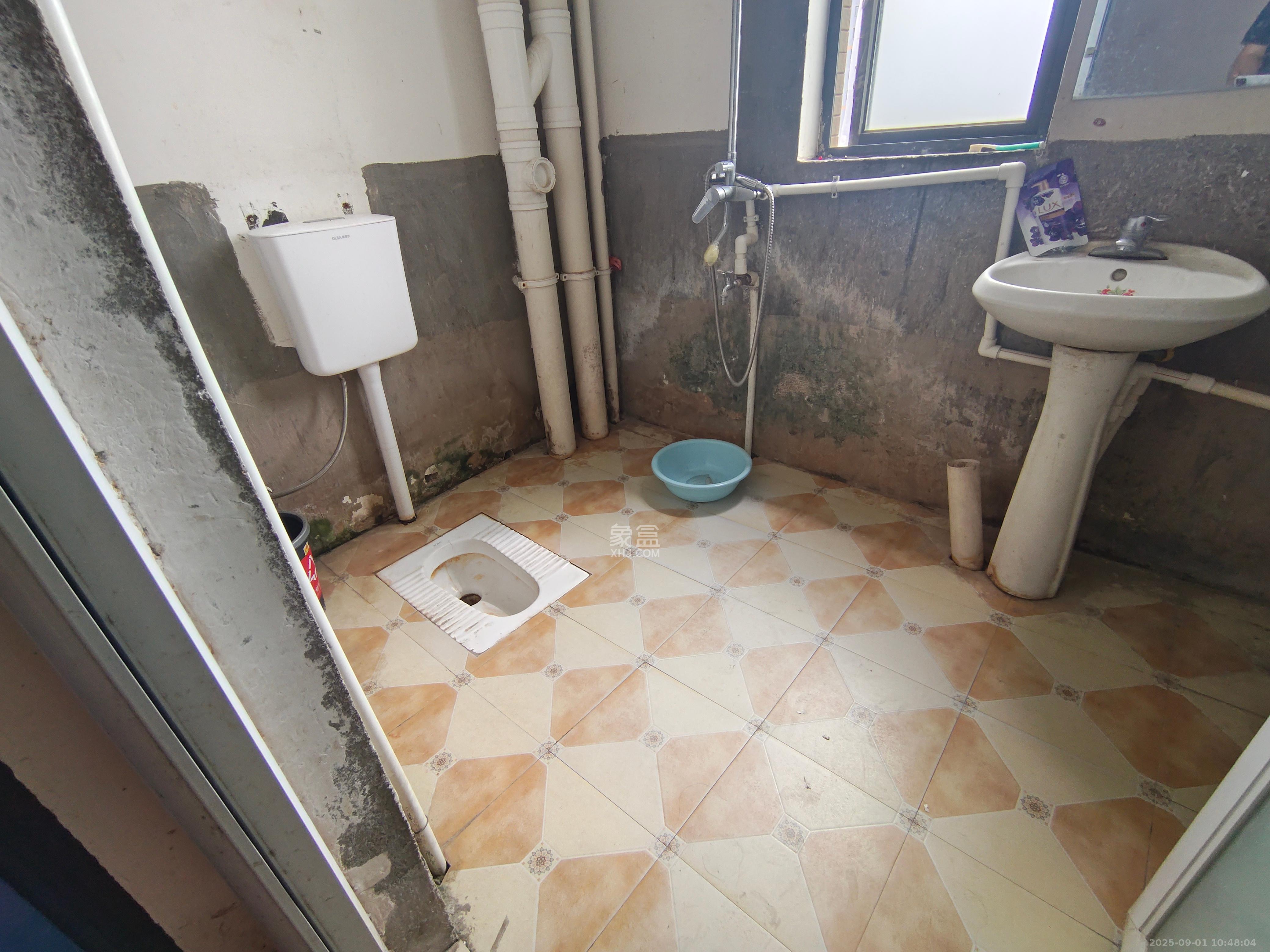 兰亭都荟（璟峰苑）  4室2厅2卫    4200.0元/月室内图