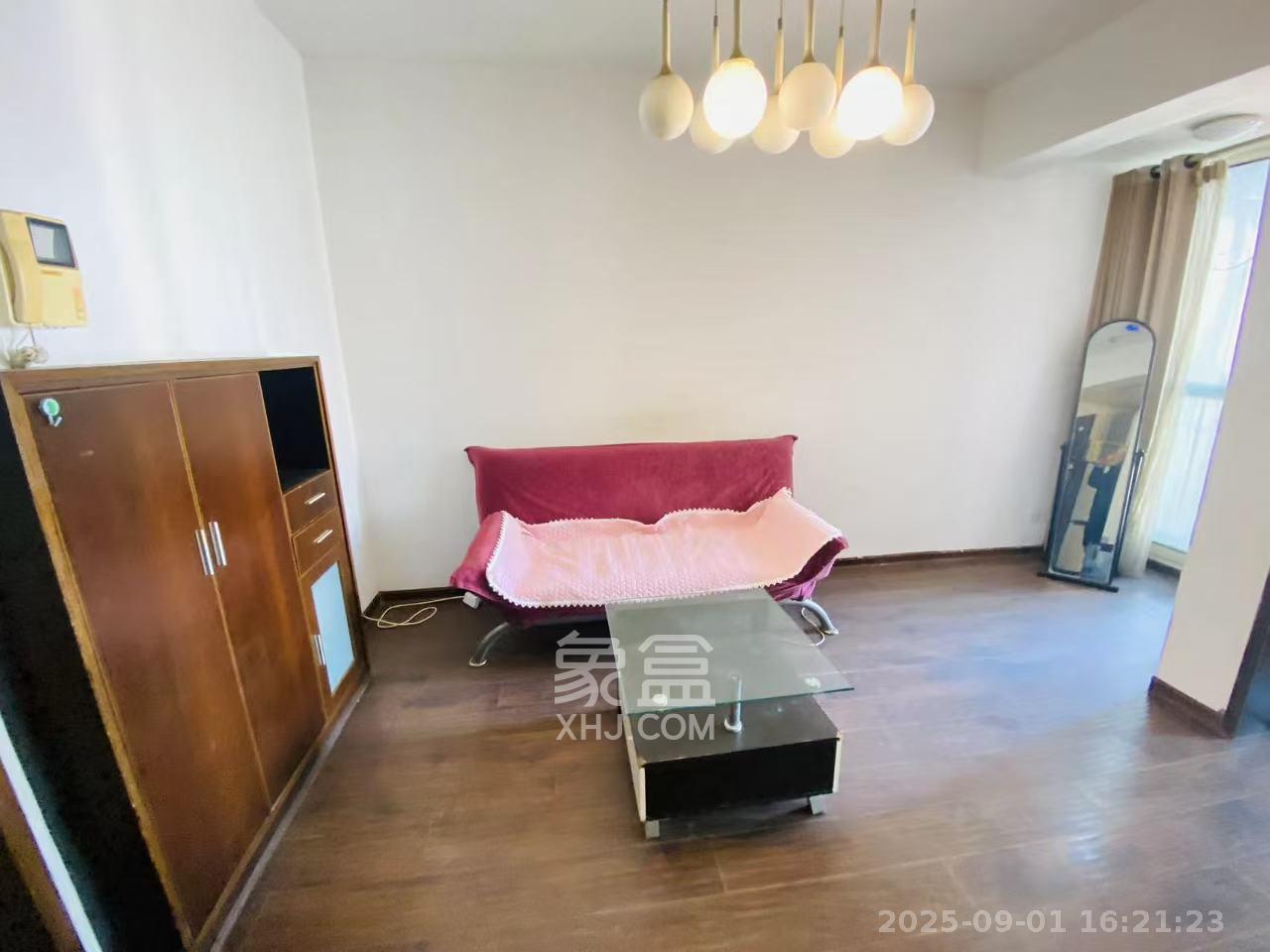 白沙晶城 1室1厅1卫 1900.0元/月 白沙晶城 1室1厅1卫 1900.0元/月室内图