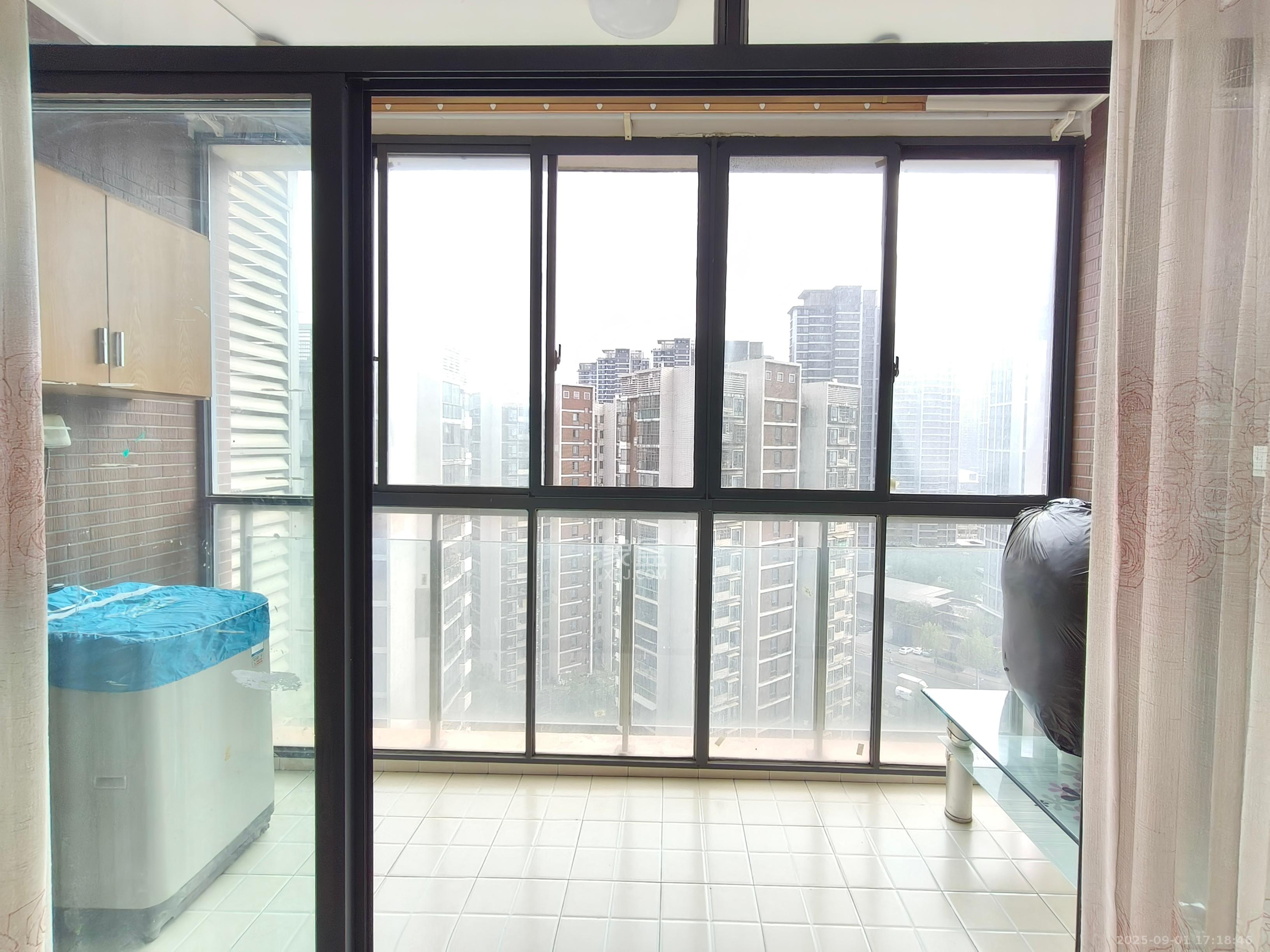 星城映象 2室2厅1卫 2100.0元/月 星城映象 2室2厅1卫 2100.0元/月室内图