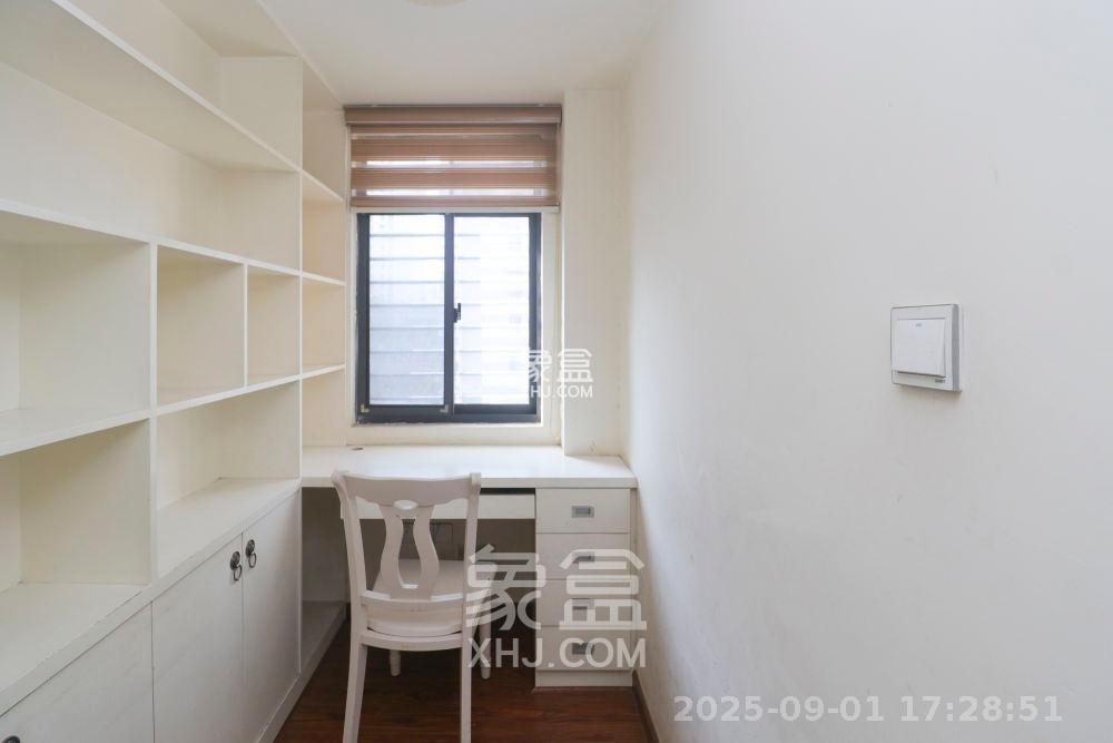 天骄福邸  2室2厅1卫    2650.0元/月 天骄福邸  2室2厅1卫    2650.0元/月室内图