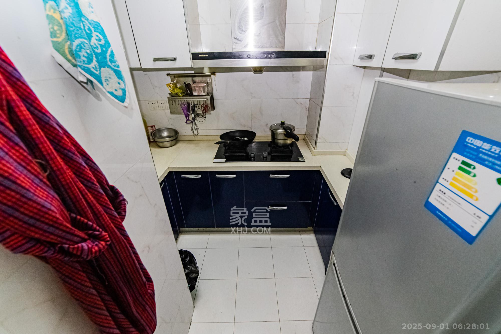 万国城(当代满庭春MOMA)三期 2室2厅1卫 69.0万 万国城(当代满庭春MOMA)三期 2室2厅1卫 69.0万厨房