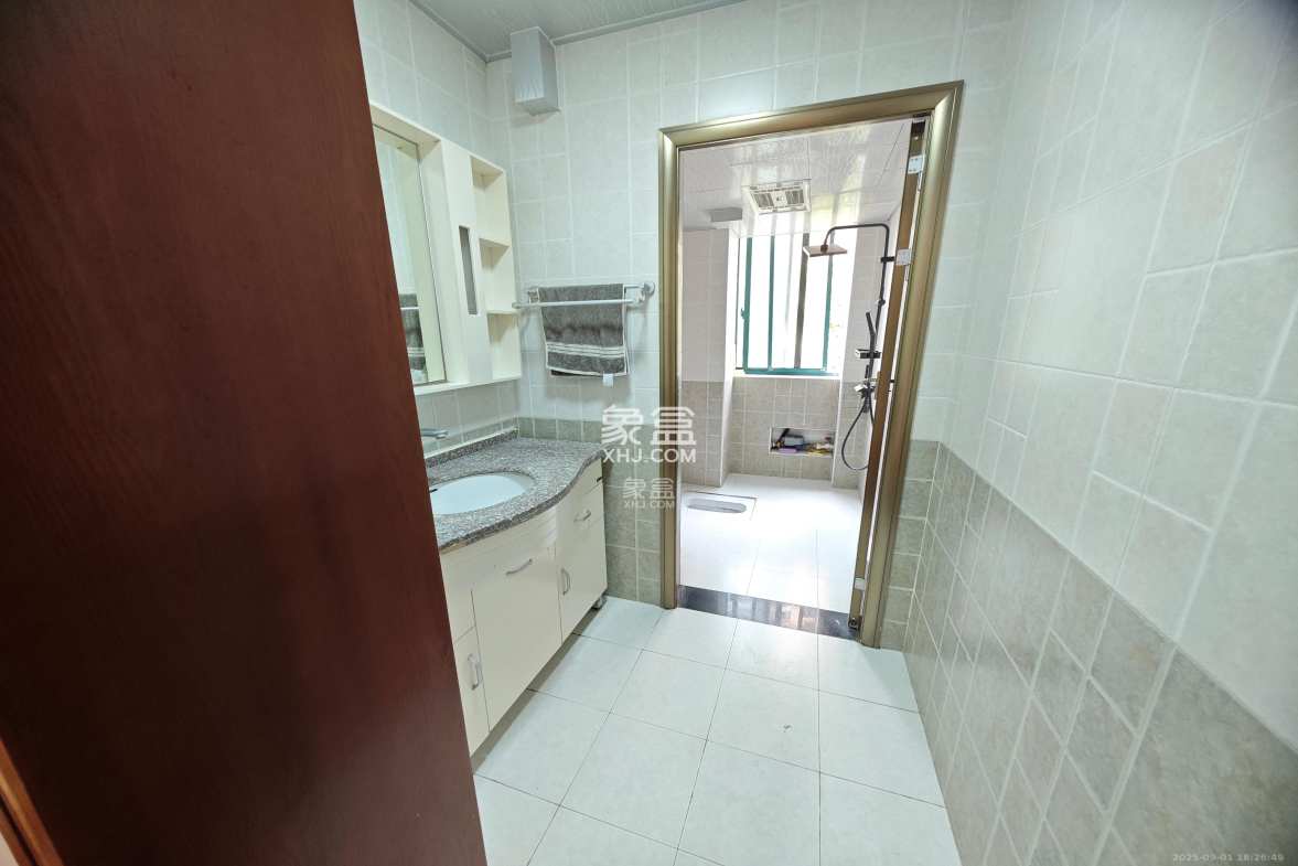 华盛世纪新城  4室2厅2卫    2900.0元/月 华盛世纪新城  4室2厅2卫    2900.0元/月室内图