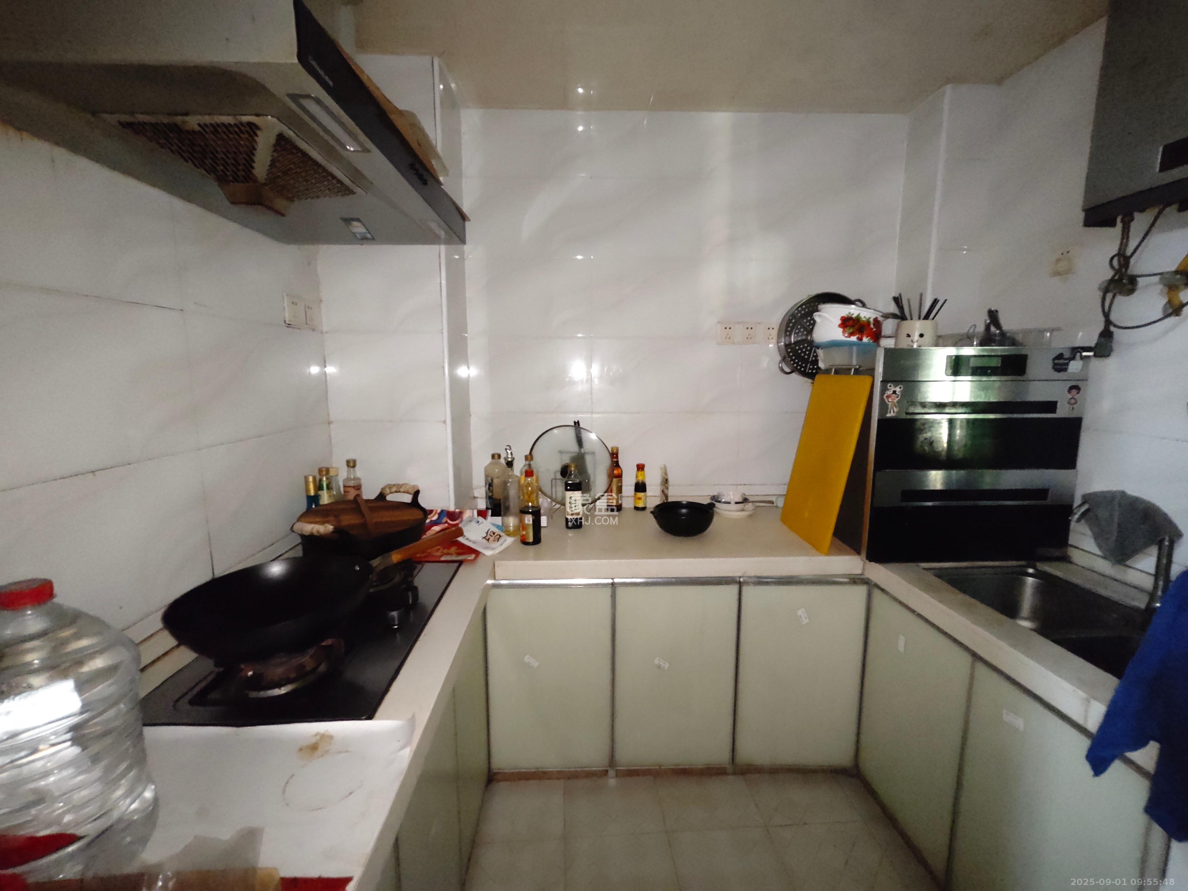 金房奥斯卡  3室2厅1卫    2500.0元/月室内图