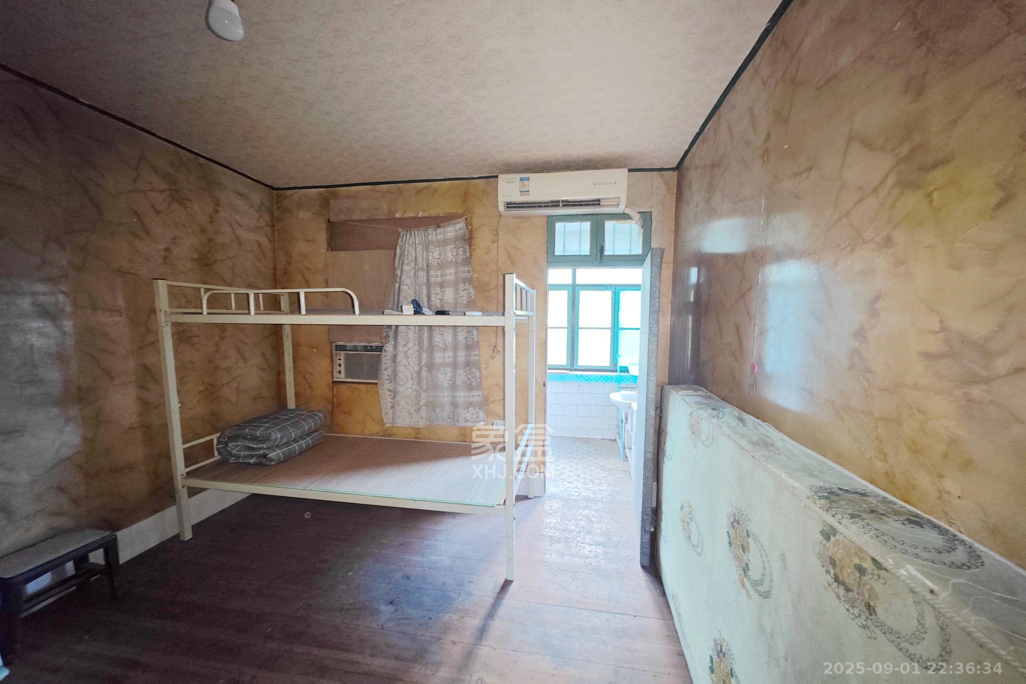 阿弥岭一二片  3室1厅1卫    45.0万 阿弥岭一二片  3室1厅1卫    45.0万卧室