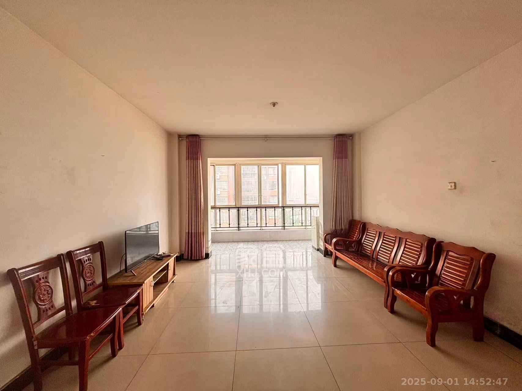 东城名苑  3室2厅2卫    1500.0元/月 东城名苑  3室2厅2卫    1500.0元/月室内图