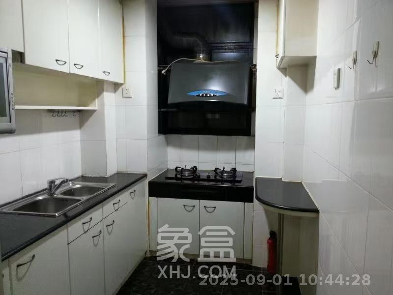 建行芙蓉支行宿舍  2室1厅1卫    2800.0元/月 建行芙蓉支行宿舍  2室1厅1卫    2800.0元/月室内图1