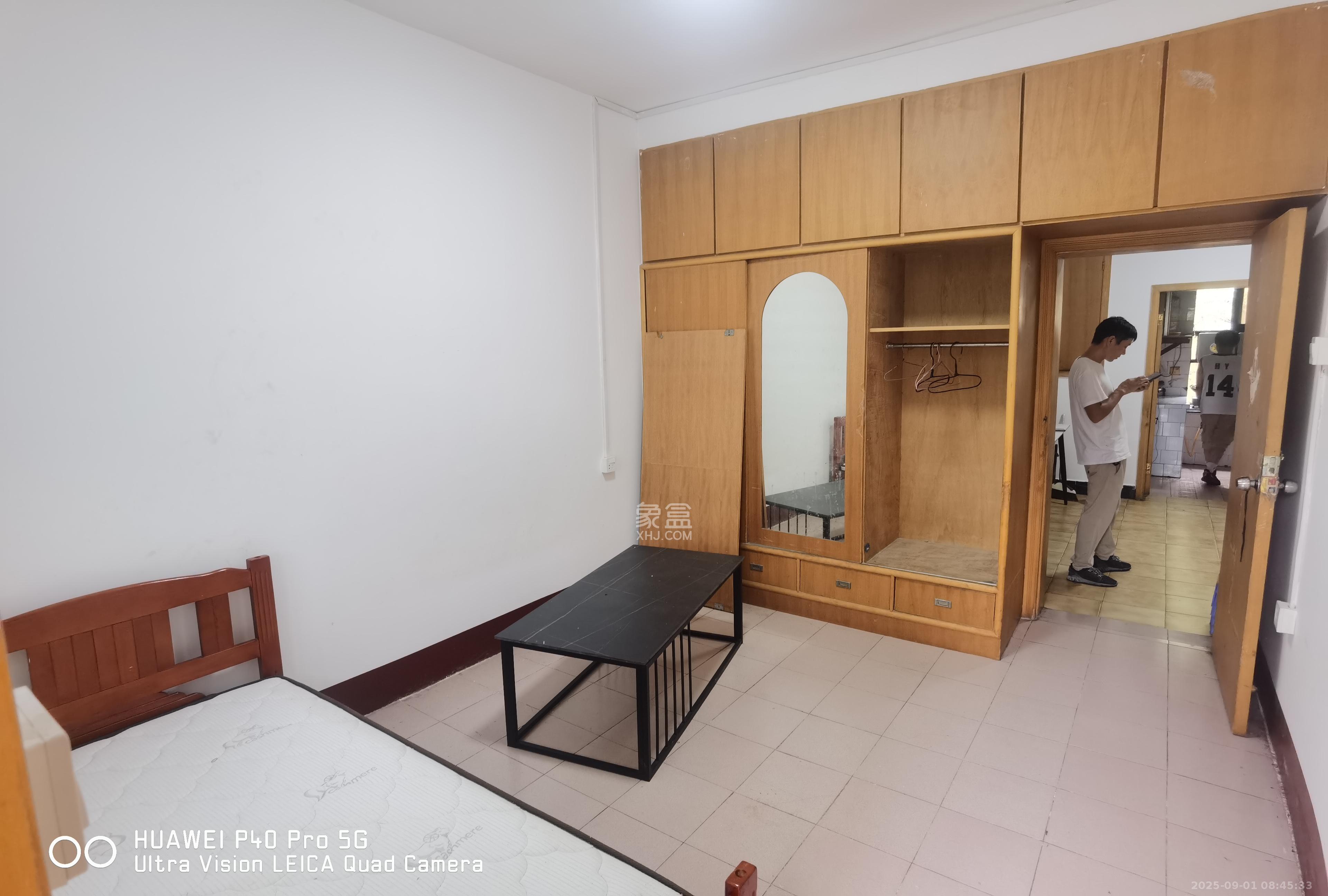 古堆山小区国家电网宿舍  2室1厅1卫    900.0元/月室内图