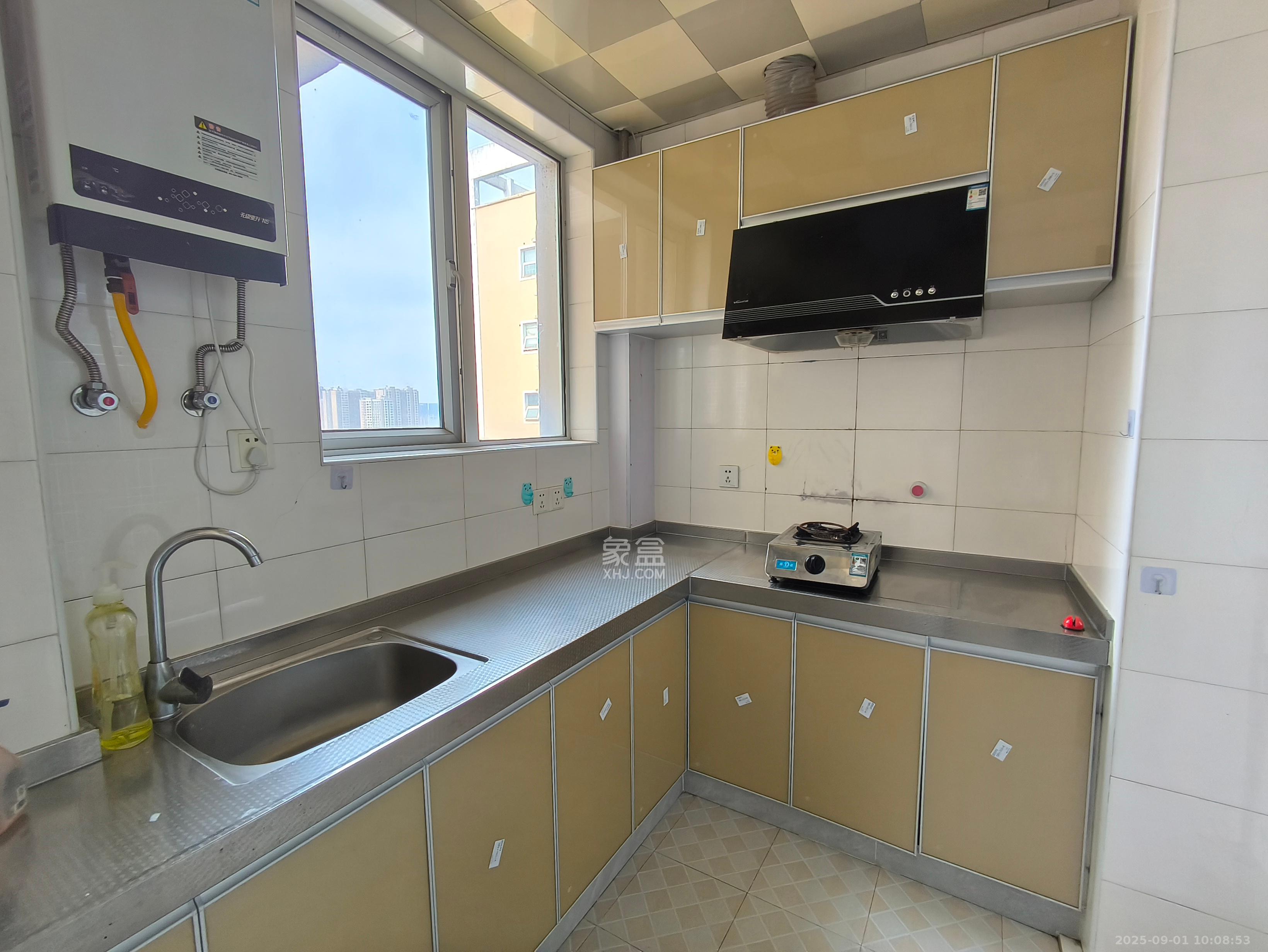 凯通国际城（凯通朝庭）  3室2厅1卫    2600.0元/月室内图