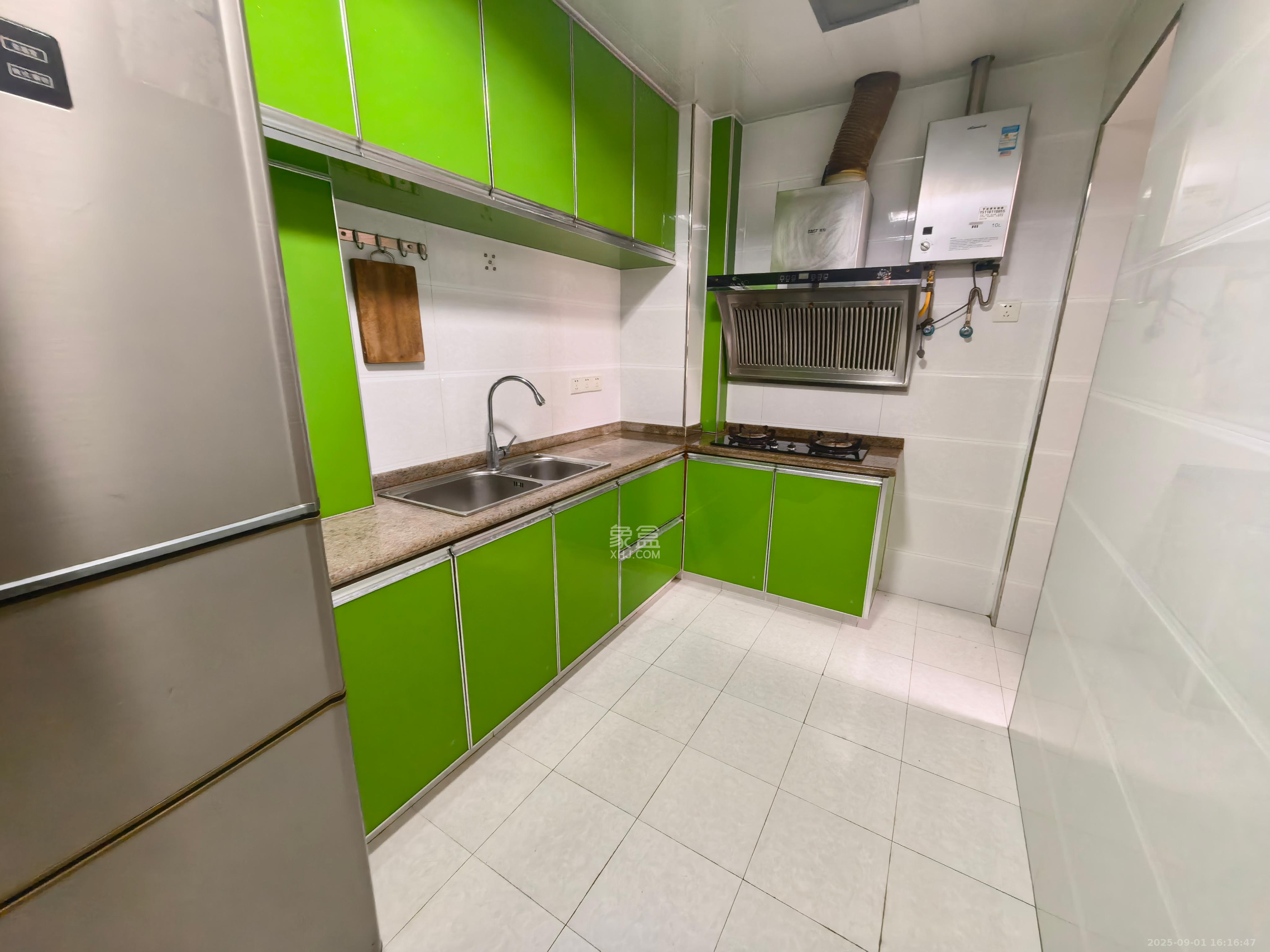 德庆水韵山城  1室2厅1卫    1800.0元/月室内图