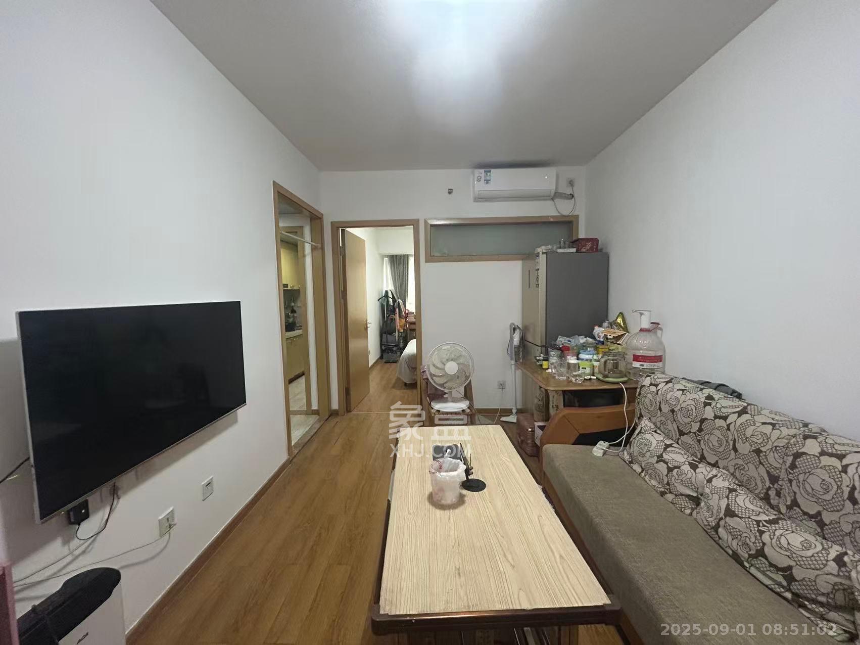 北辰三角洲E3区  1室1厅1卫   2000.00元/月