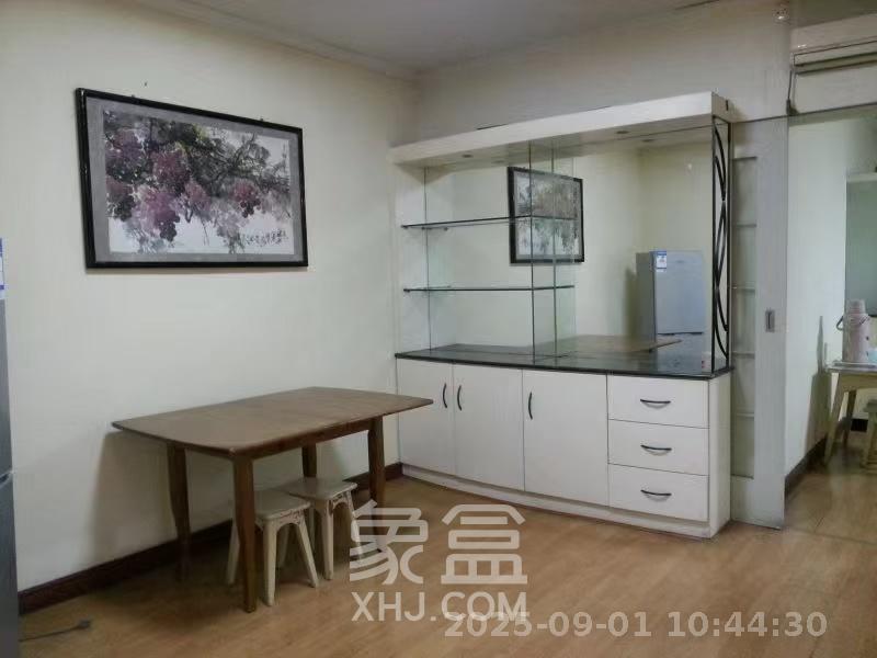 建行芙蓉支行宿舍  2室1厅1卫    2800.0元/月 建行芙蓉支行宿舍  2室1厅1卫    2800.0元/月室内图