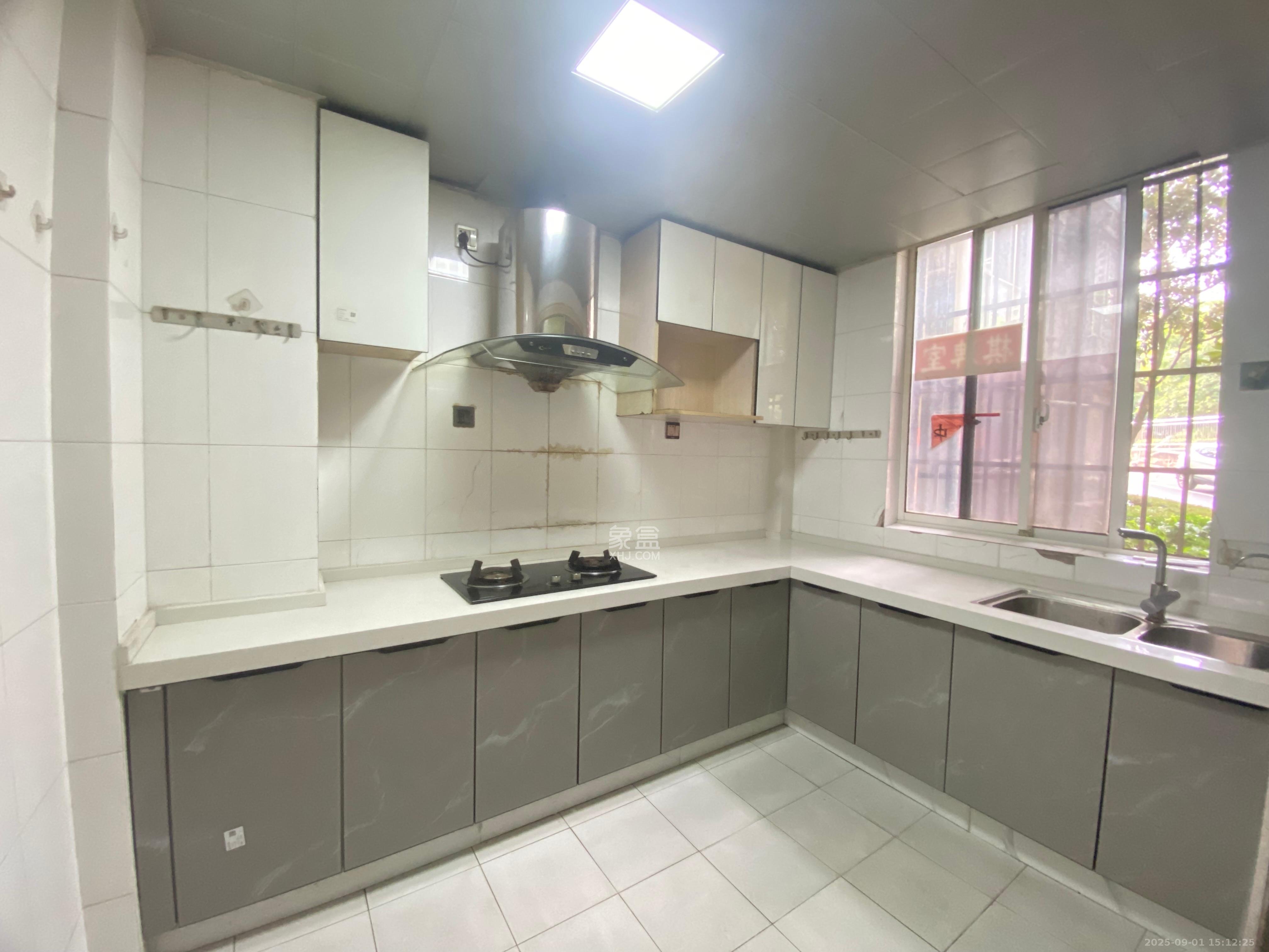 幸福里(幸福里一期) 3室2厅2卫 1700.00元/月 幸福里(幸福里一期) 3室2厅2卫 1700.00元/月室内图