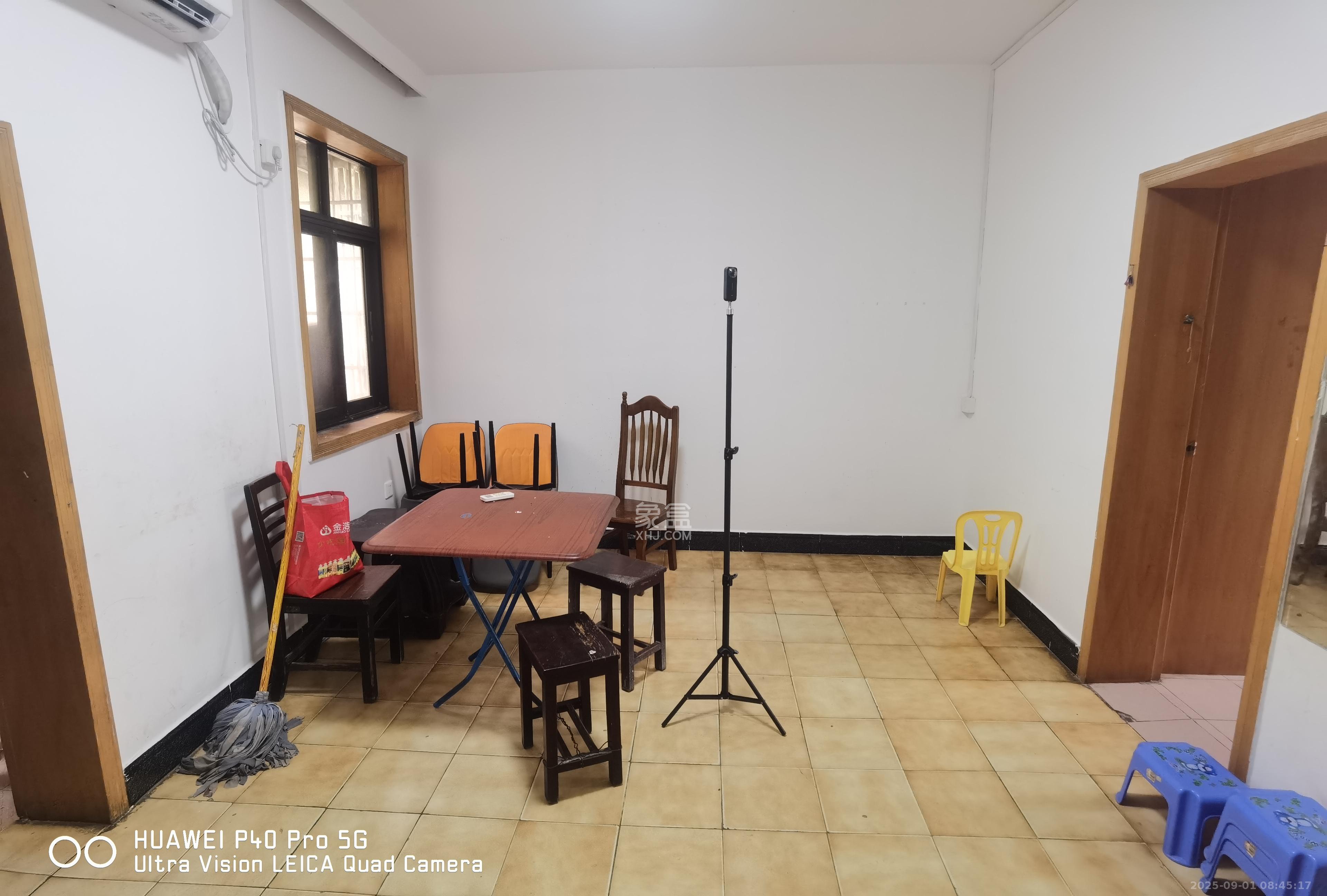 古堆山小区国家电网宿舍 2室1厅1卫 900.0元/月 古堆山小区国家电网宿舍 2室1厅1卫 900.0元/月室内图