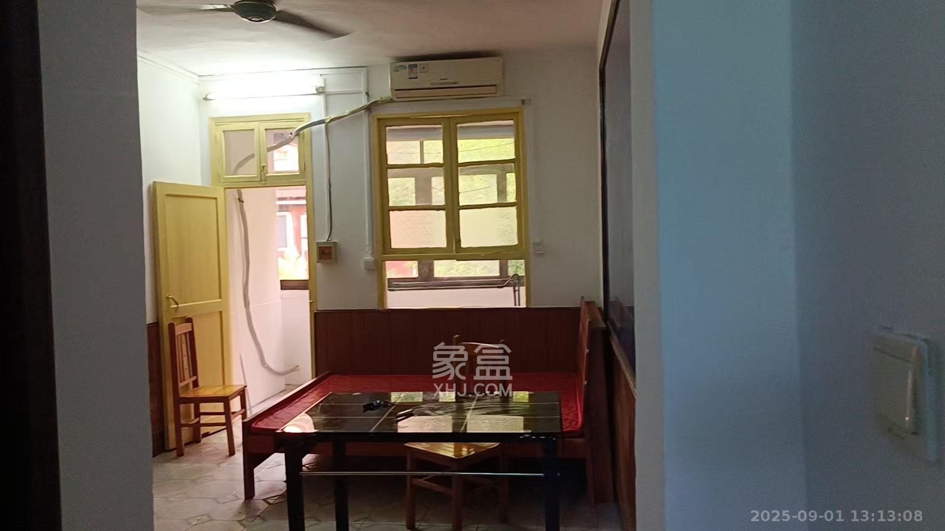 长沙花纸印刷厂宿舍 2室2厅1卫 1450.0元/月 长沙花纸印刷厂宿舍 2室2厅1卫 1450.0元/月室内图