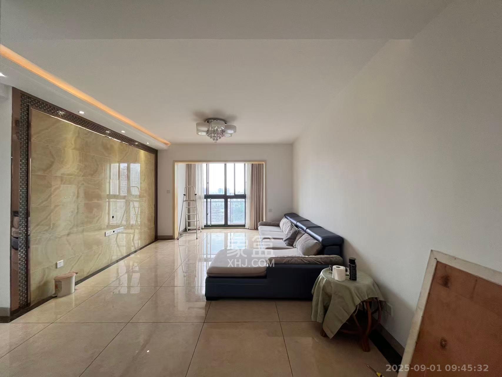 盛地尊域  3室2厅2卫    2400.0元/月 盛地尊域  3室2厅2卫    2400.0元/月室内图