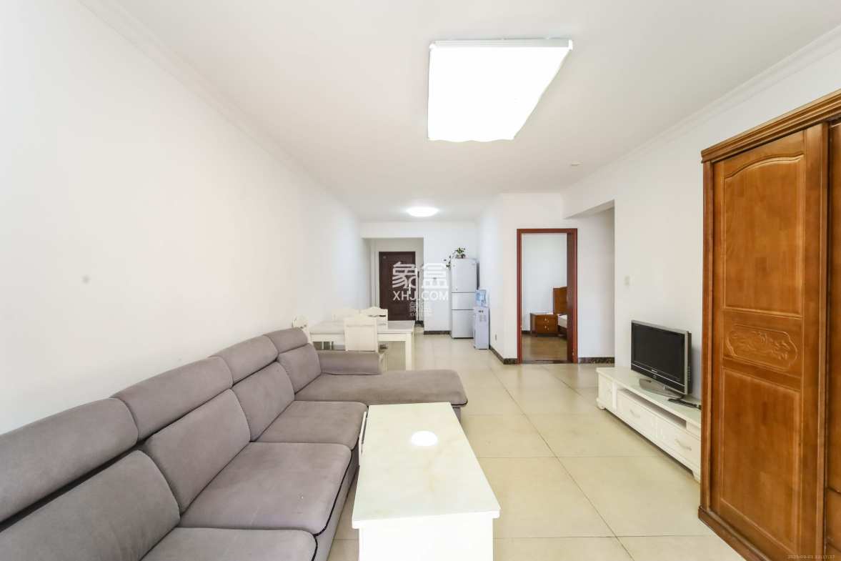 中欣楚天熙苑 2室2厅1卫 68.0万 中欣楚天熙苑 2室2厅1卫 68.0万客厅