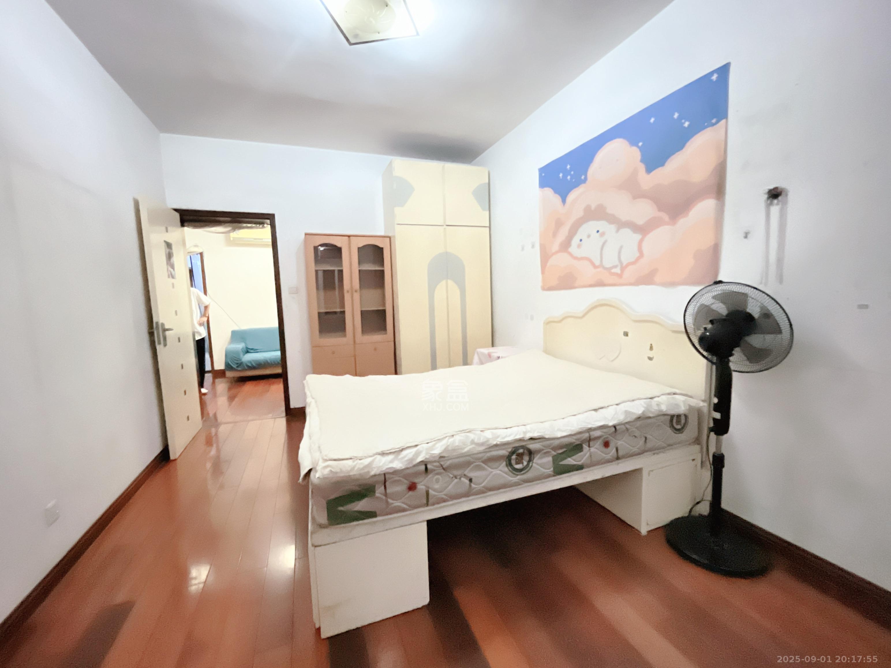 航天大院  2室2厅1卫    1800.0元/月 航天大院  2室2厅1卫    1800.0元/月室内图