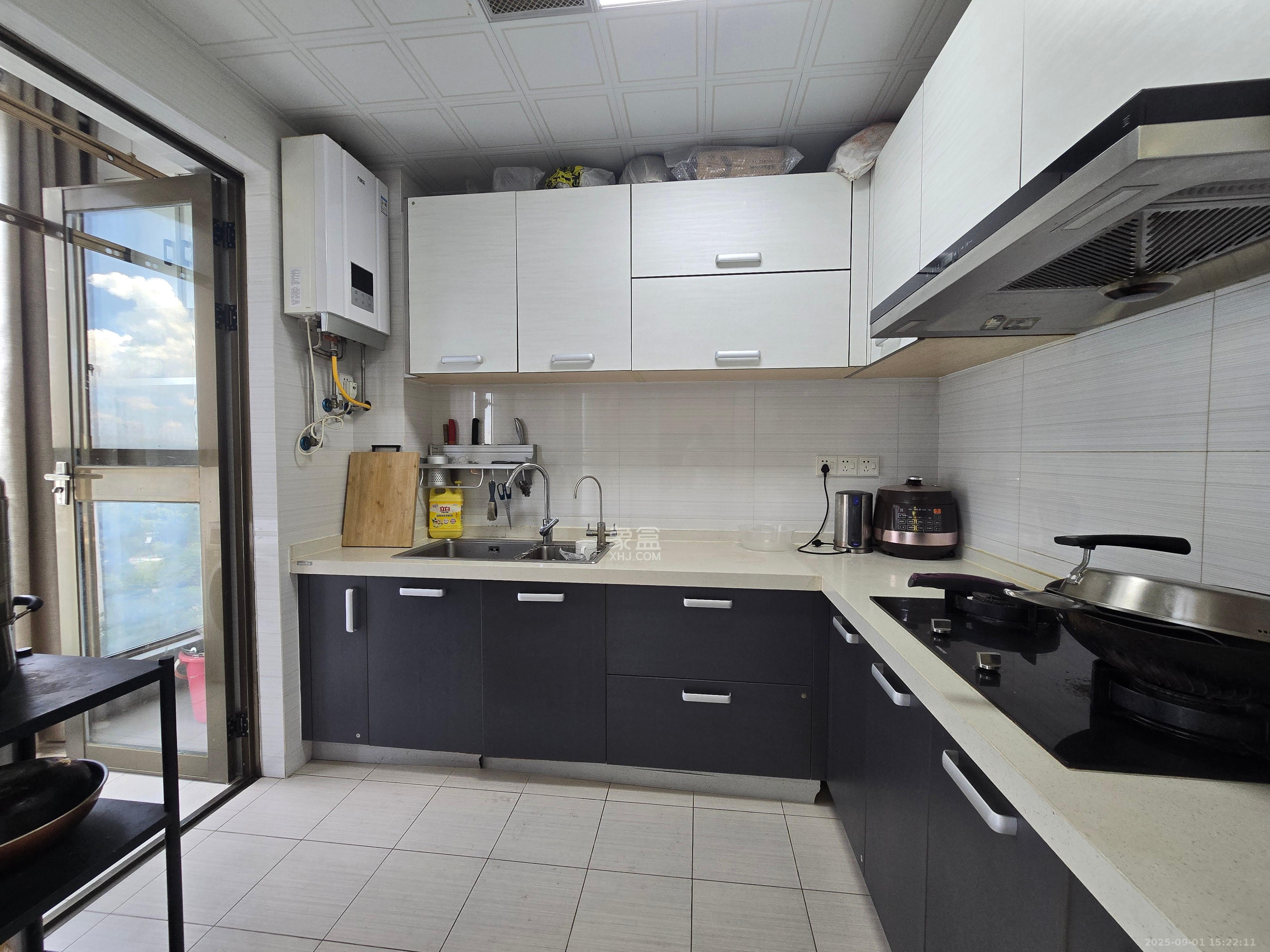 碧桂园威尼斯城  4室2厅1卫    2600.0元/月 碧桂园威尼斯城  4室2厅1卫    2600.0元/月小区图