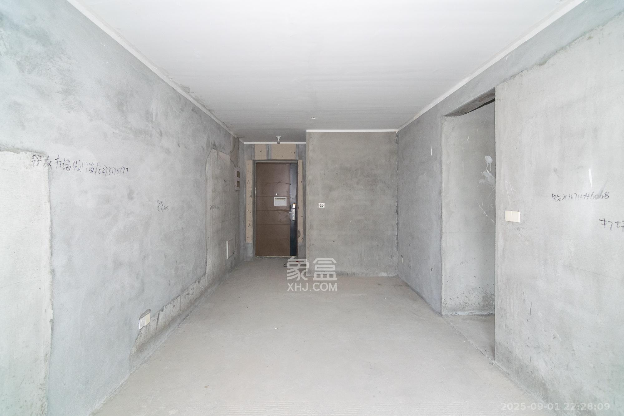 金辉优步学府 3室2厅2卫 58.0万 金辉优步学府 3室2厅2卫 58.0万客厅