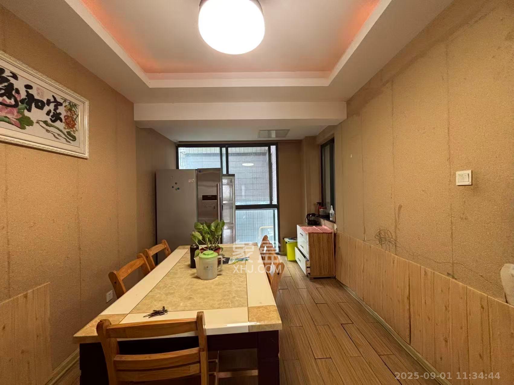 香樟雅郡  4室2厅2卫    3300.0元/月室内图