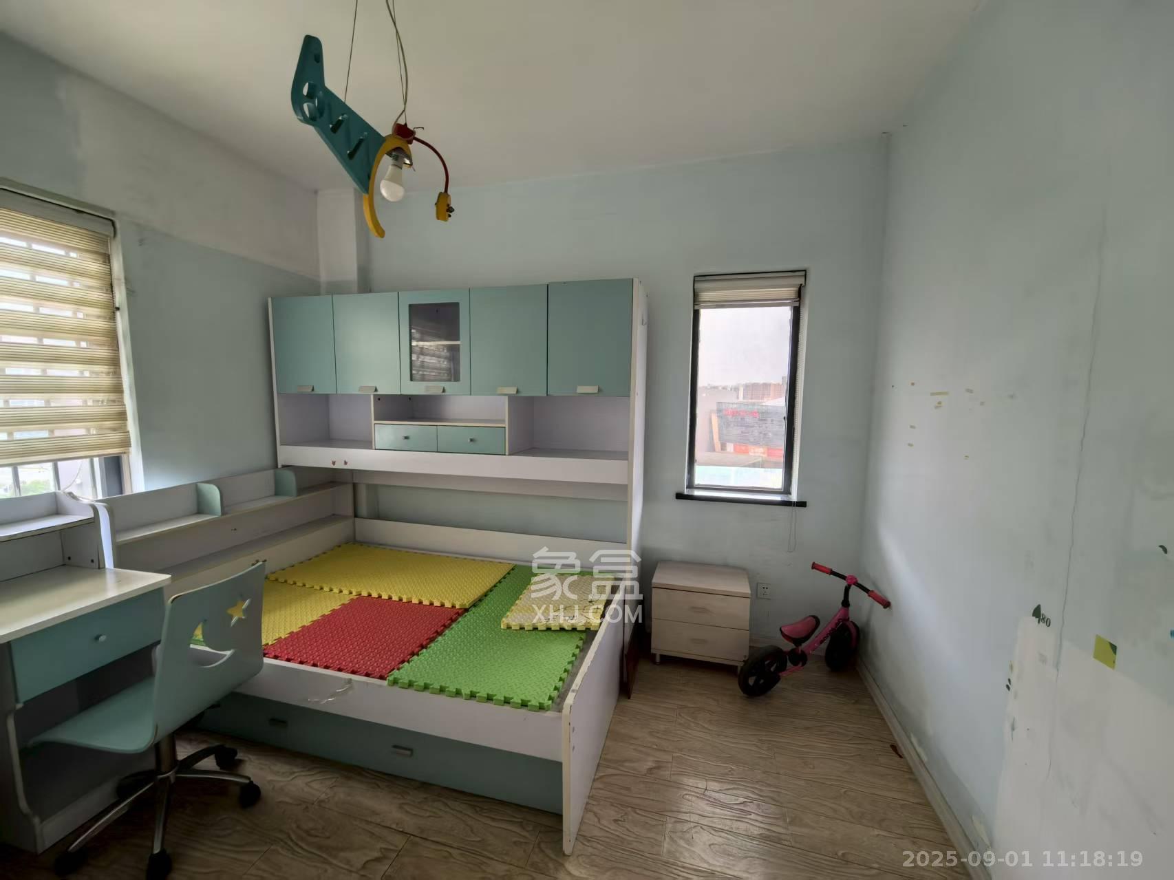 中信文化广场（中信新城二期）  3室2厅1卫    1800.0元/月室内图