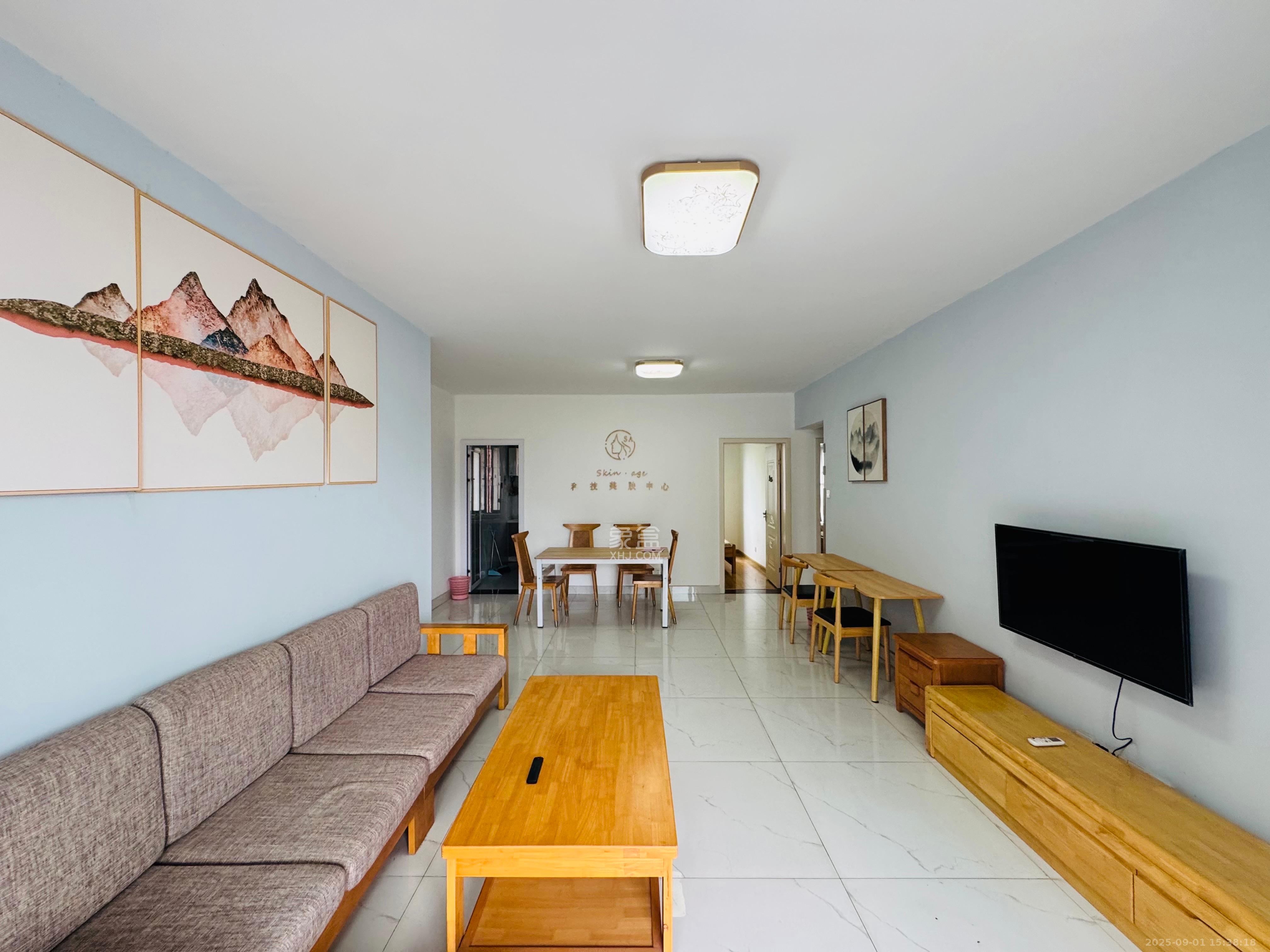 半山壹号 4室2厅2卫 3500.0元/月 半山壹号 4室2厅2卫 3500.0元/月室内图