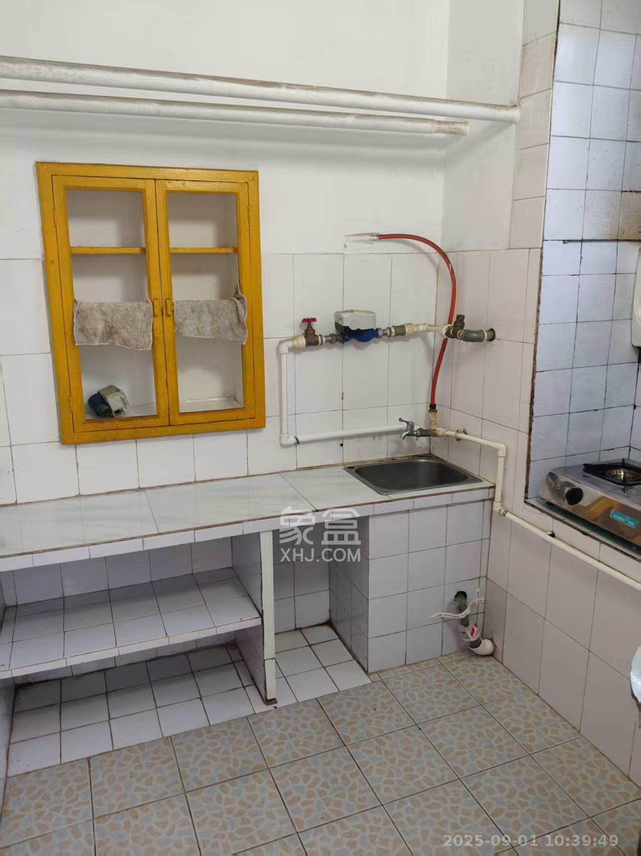 三印宿舍  2室1厅1卫    1200.0元/月 三印宿舍  2室1厅1卫    1200.0元/月室内图