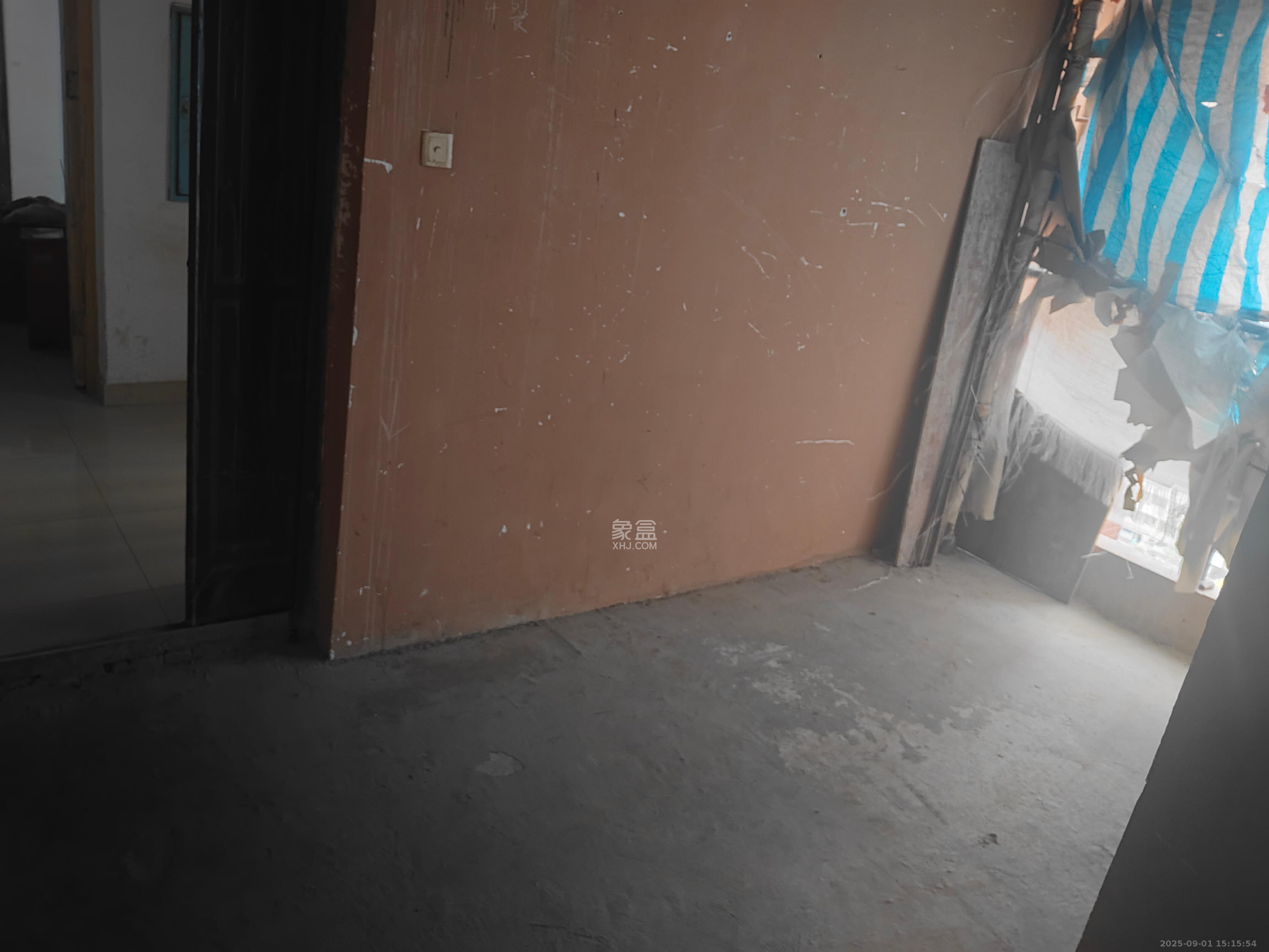 金色溪泉湾  3室2厅2卫    1200.0元/月 金色溪泉湾  3室2厅2卫    1200.0元/月室内图1