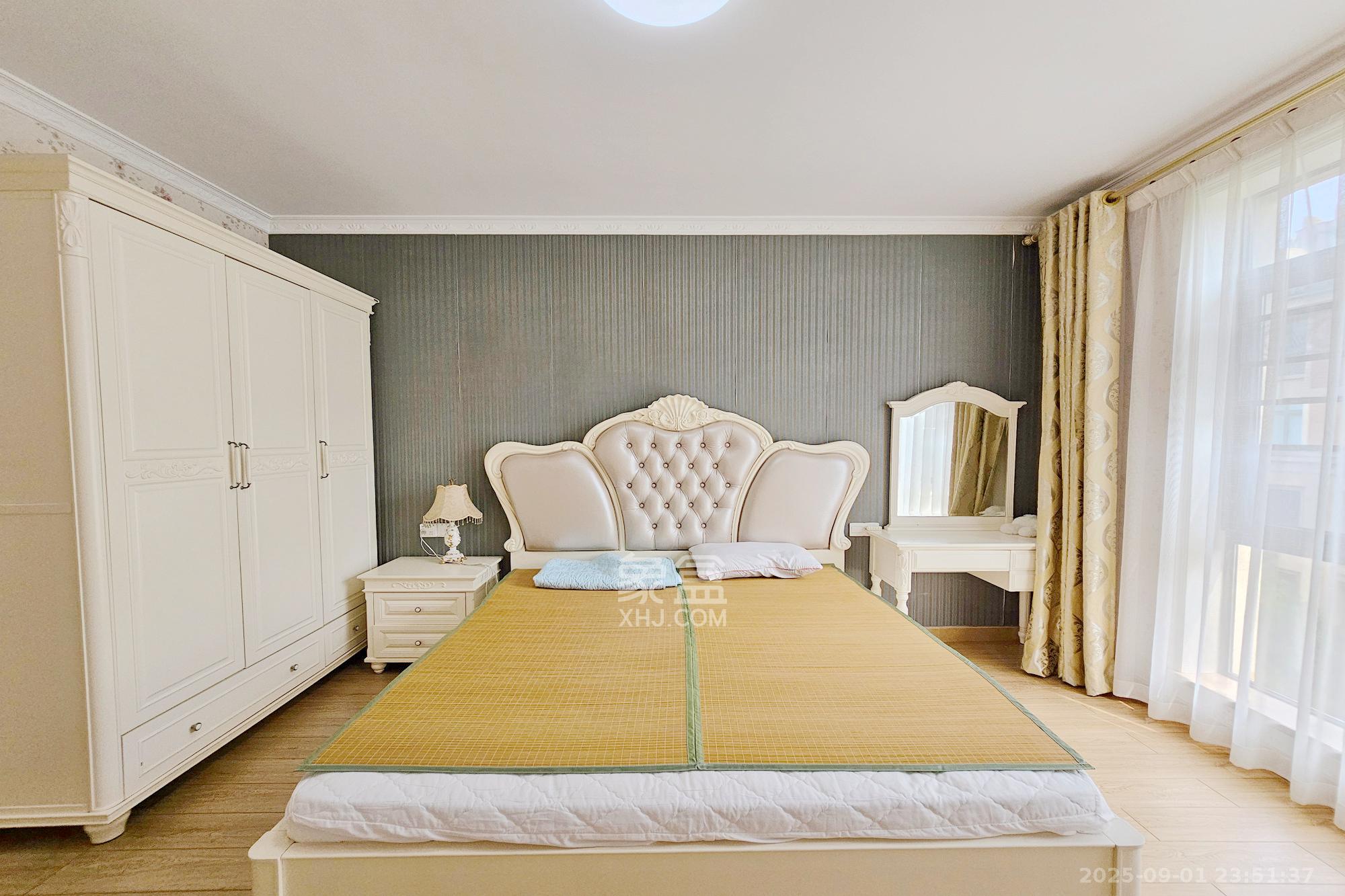 绿城桂花城 4室2厅2卫 148.5万 绿城桂花城 4室2厅2卫 148.5万卧室