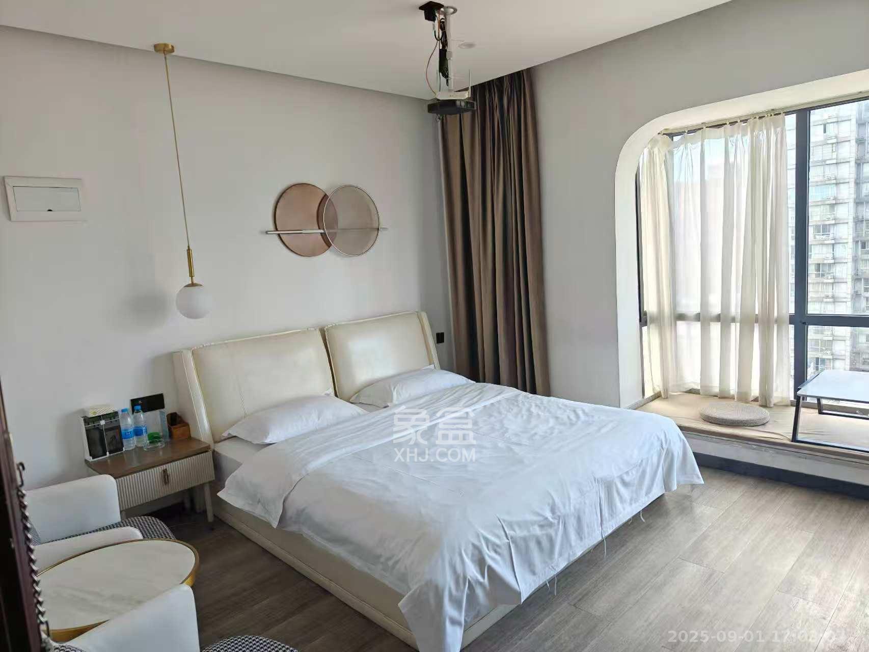 君临国际  1室1厅1卫    1800.0元/月 君临国际  1室1厅1卫    1800.0元/月室内图