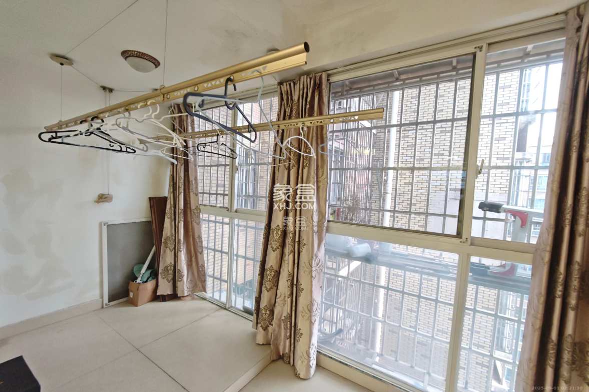 天天向上  3室2厅1卫    2800.0元/月 天天向上  3室2厅1卫    2800.0元/月室内图