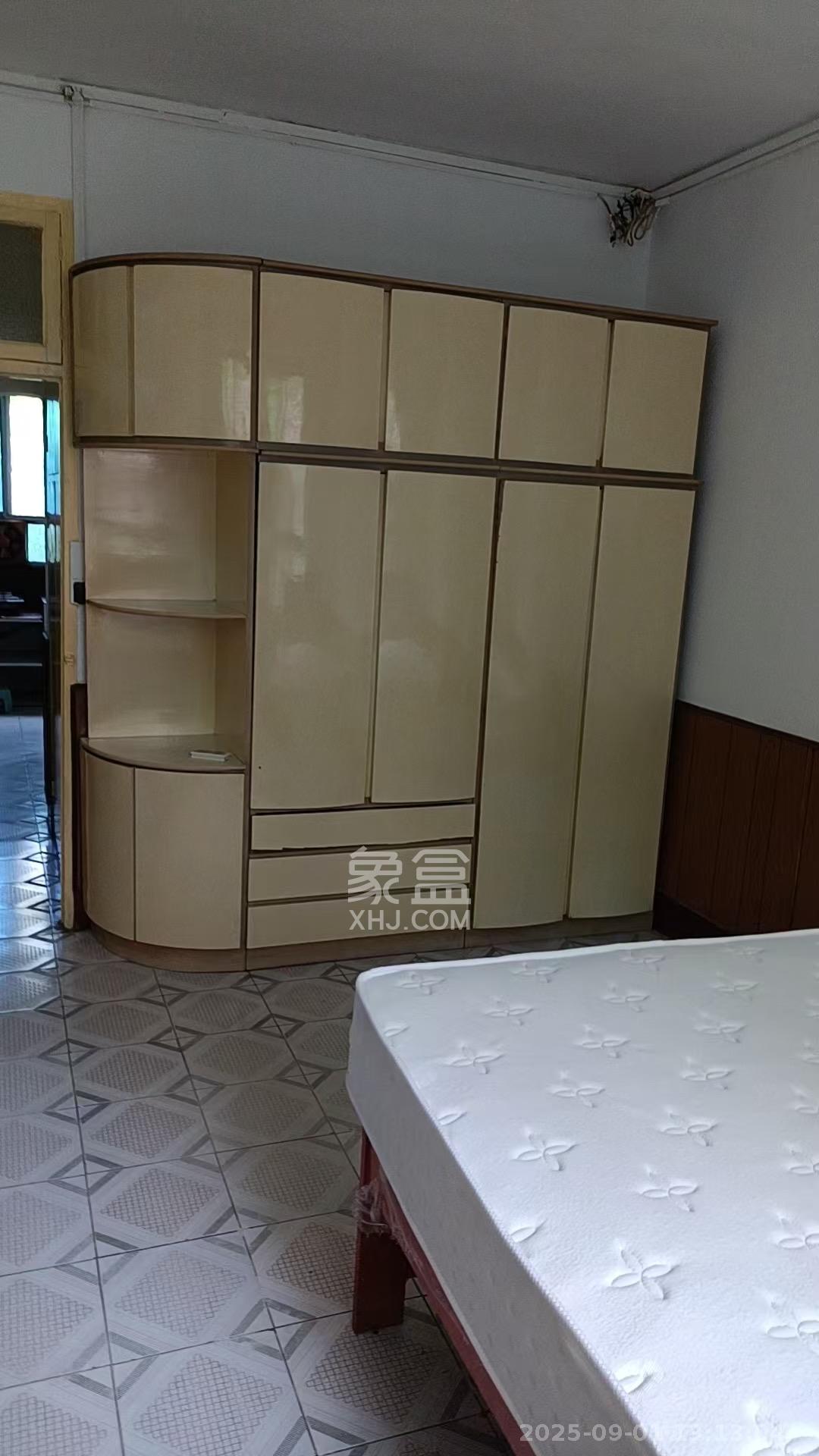 长沙花纸印刷厂宿舍 2室2厅1卫 1450.0元/月 长沙花纸印刷厂宿舍 2室2厅1卫 1450.0元/月室内图