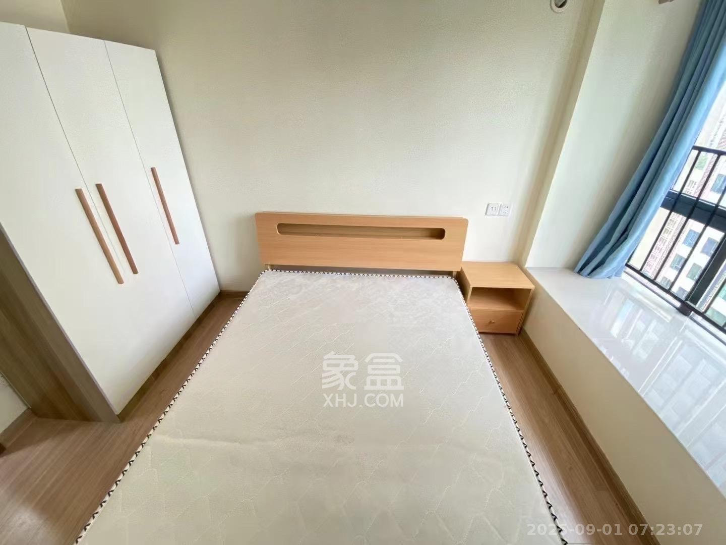 碧桂园印象  2室2厅1卫   2500.00元/月室内图
