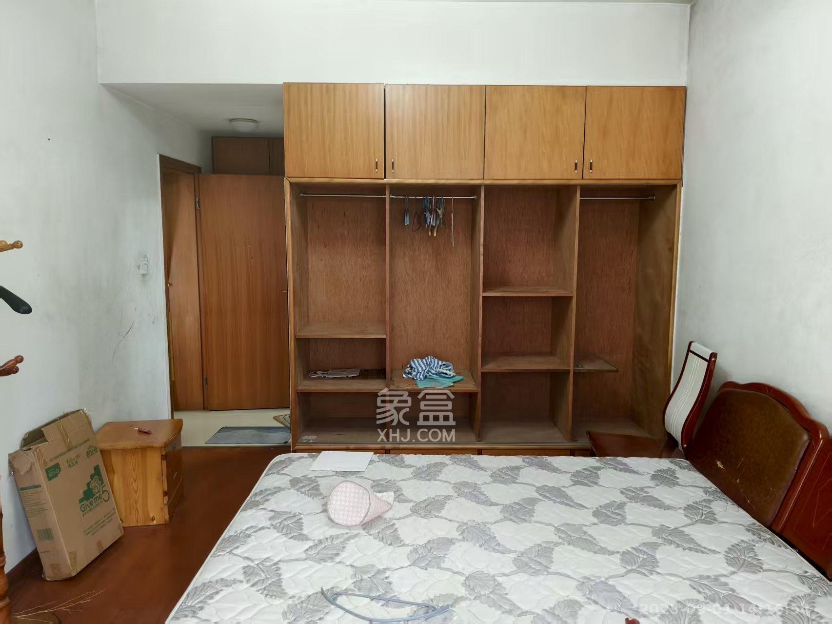 雄海花园 3室2厅2卫 2500.0元/月 雄海花园 3室2厅2卫 2500.0元/月室内图