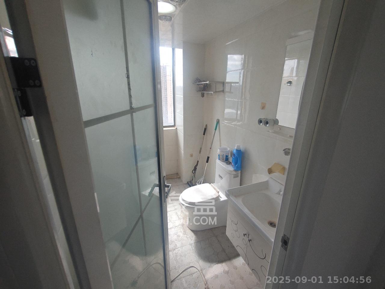 金轮星光名座 3室1厅1卫 2400.0元/月 金轮星光名座 3室1厅1卫 2400.0元/月室内图