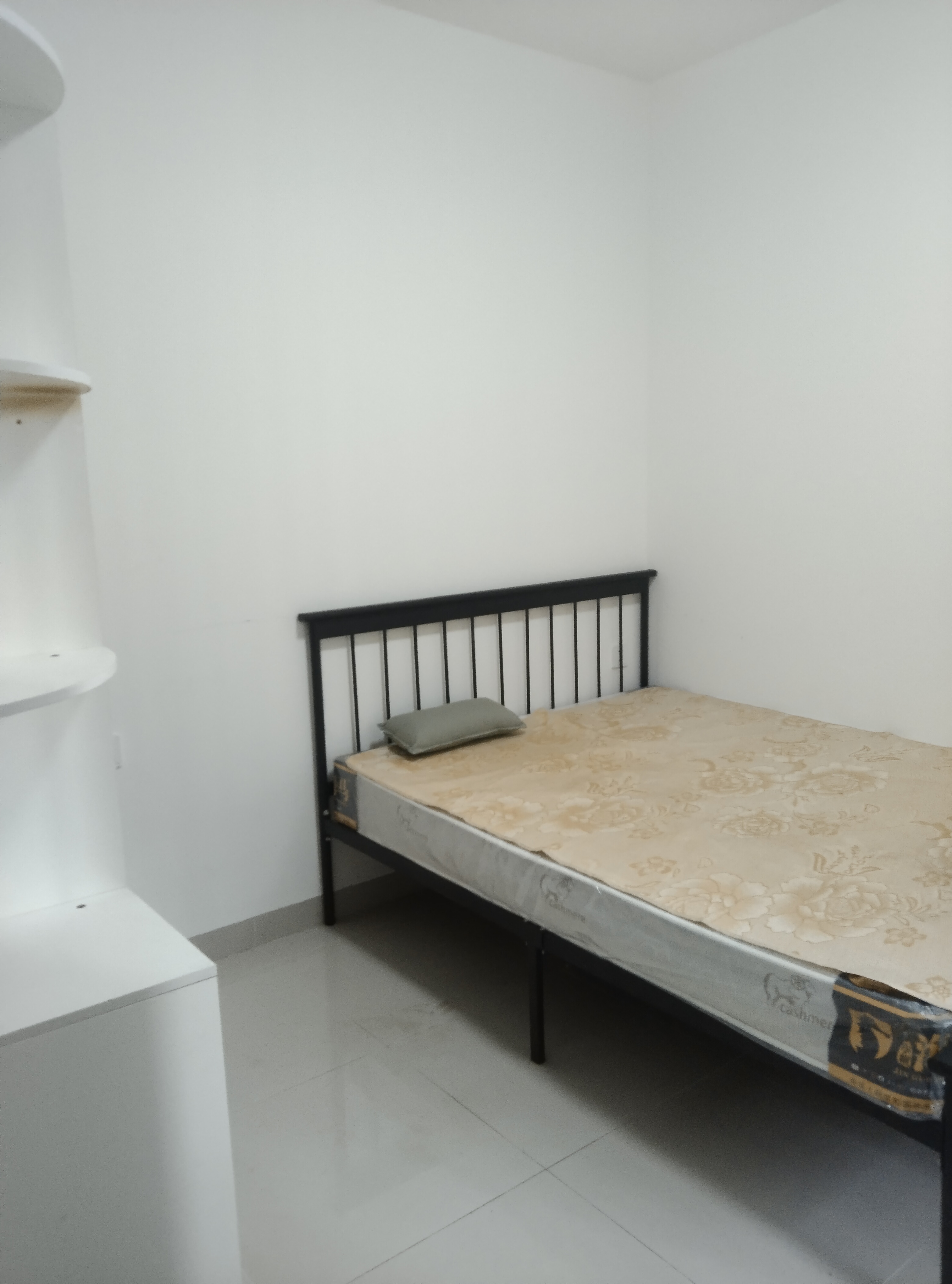 龙岐雅苑  2室1厅1卫    2500.0元/月 龙岐雅苑  2室1厅1卫    2500.0元/月室内图