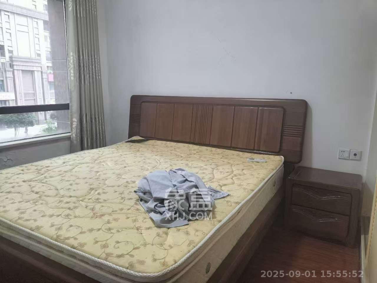 中海梅溪湖壹号  3室2厅2卫    2500.0元/月 中海梅溪湖壹号  3室2厅2卫    2500.0元/月室内图