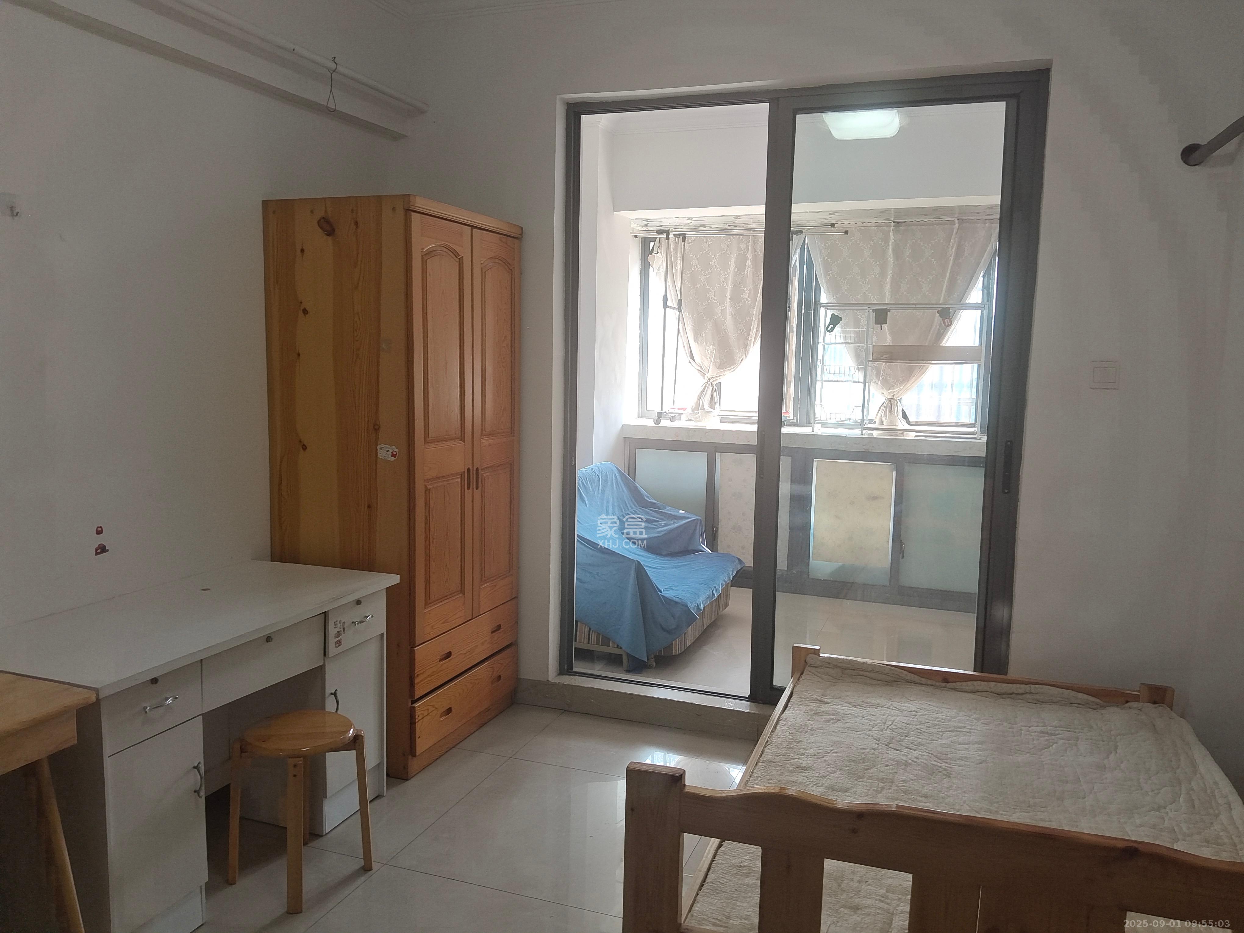 鑫远熙山 1室1厅1卫 1300.0元/月 鑫远熙山 1室1厅1卫 1300.0元/月室内图