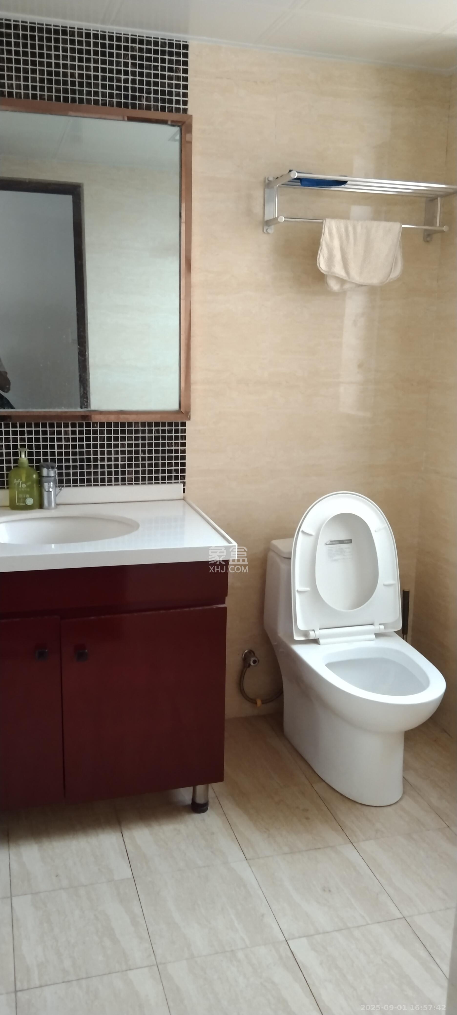 五江天街南区  4室2厅2卫    3000.0元/月 五江天街南区  4室2厅2卫    3000.0元/月室内图