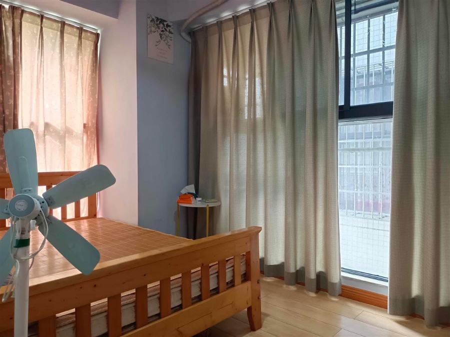 康馨花园 3室2厅1卫 119.0万 康馨花园 3室2厅1卫 119.0万室内图