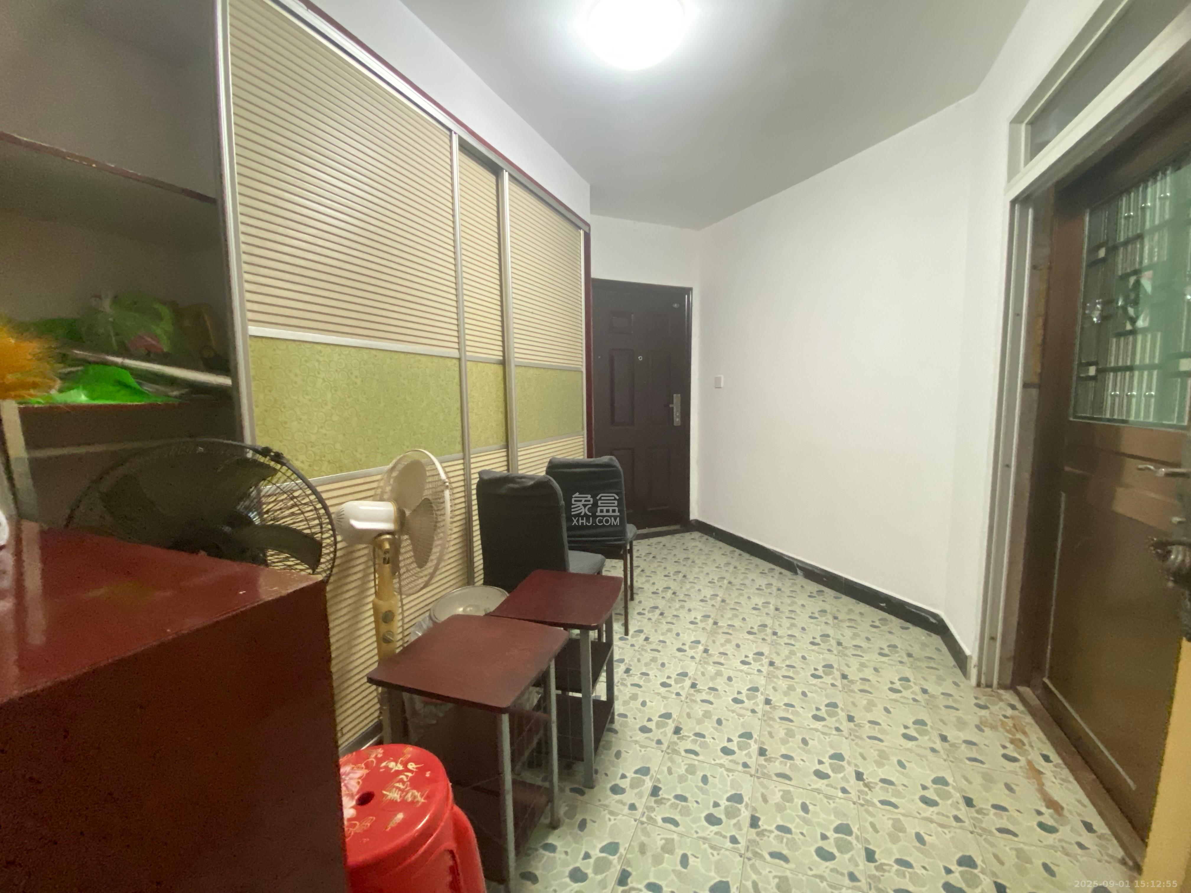 幸福里(幸福里一期) 3室2厅2卫 1700.00元/月 幸福里(幸福里一期) 3室2厅2卫 1700.00元/月室内图