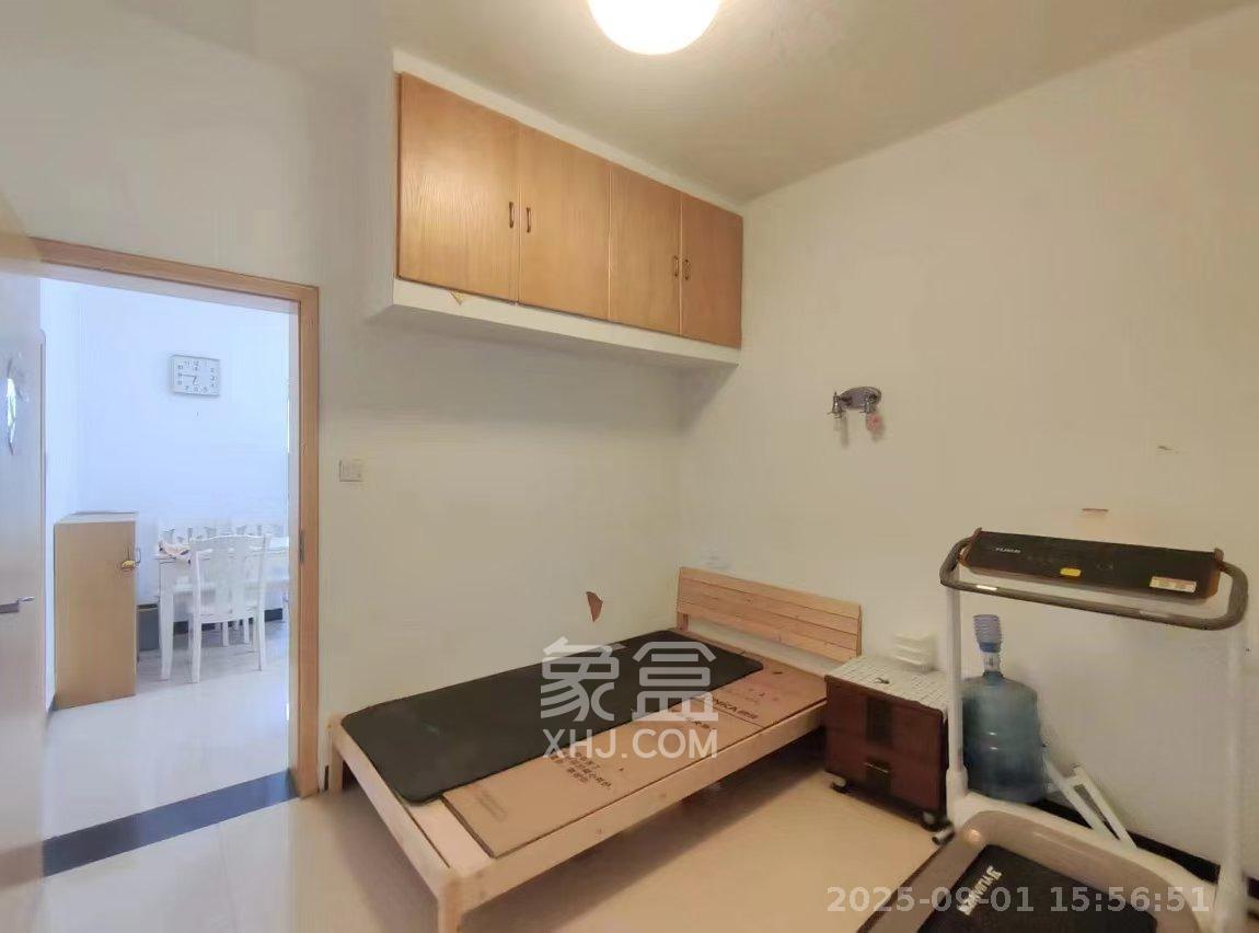 荷叶塘社区(雨花区)  1室1厅1卫    1200.0元/月 荷叶塘社区(雨花区)  1室1厅1卫    1200.0元/月