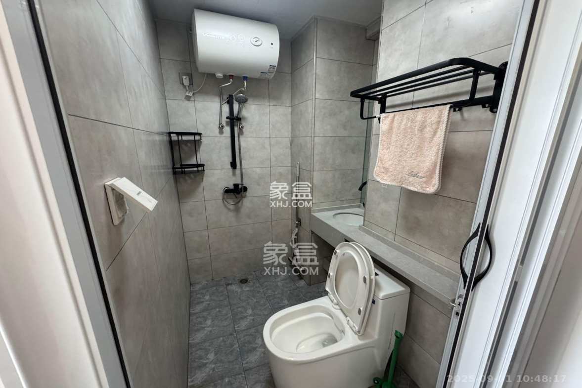 裕天国际商汇中心 1室0厅0卫 1380.0元/月 裕天国际商汇中心 1室0厅0卫 1380.0元/月室内图