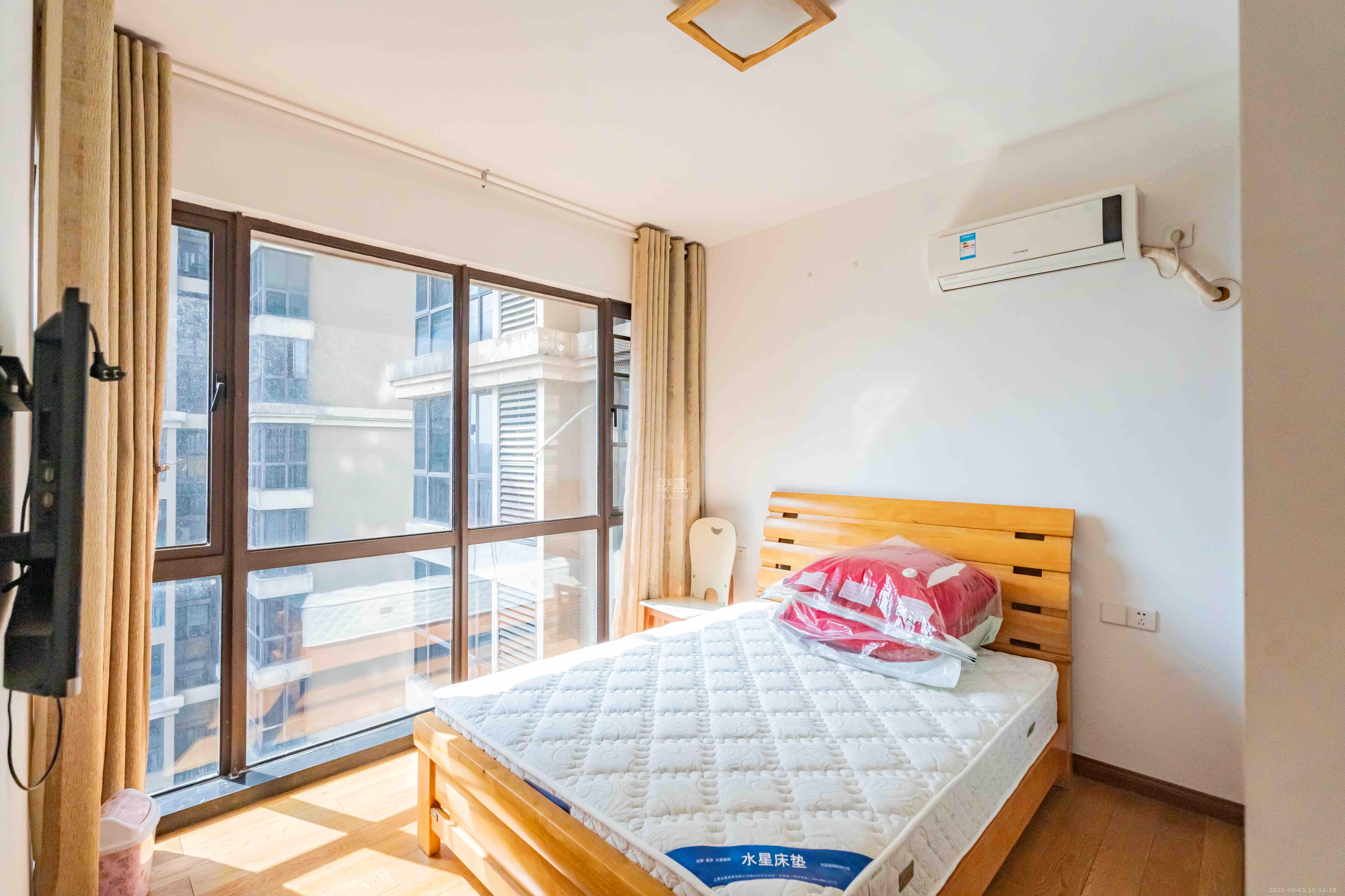 海洋半岛(月珑湾)  3室0厅0卫    2500.0元/月 海洋半岛(月珑湾)  3室0厅0卫    2500.0元/月室内图