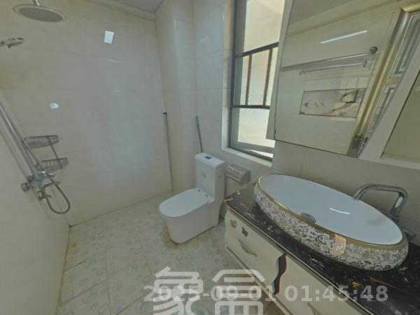 好莱城(弘德西街) 3室2厅2卫 2600.0元/月 好莱城(弘德西街) 3室2厅2卫 2600.0元/月室内图