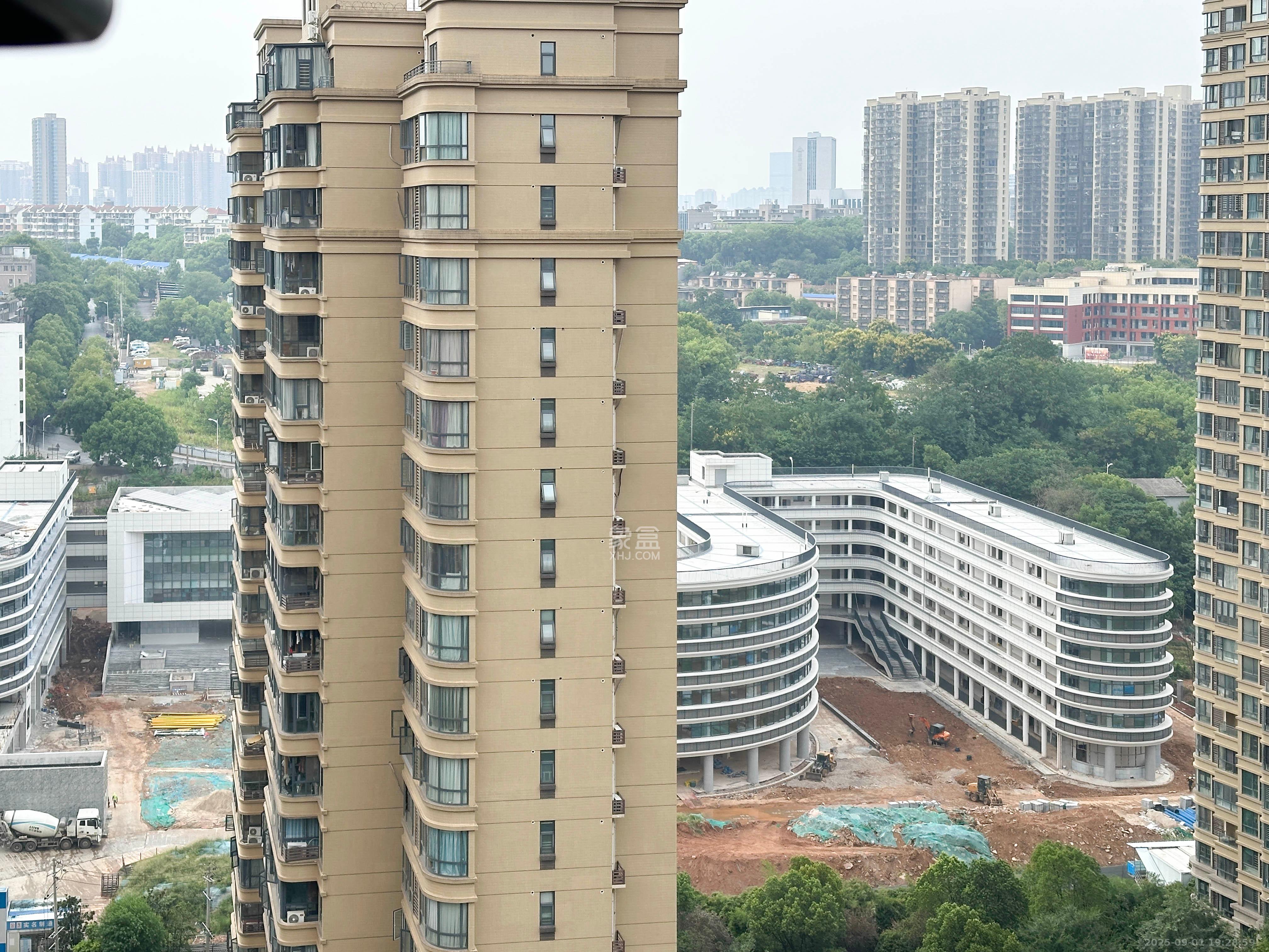 五矿万境水岸二期(五矿万境水岸和苑) 3室2厅1卫 139.8万 五矿万境水岸二期(五矿万境水岸和苑) 3室2厅1卫 139.8万其他