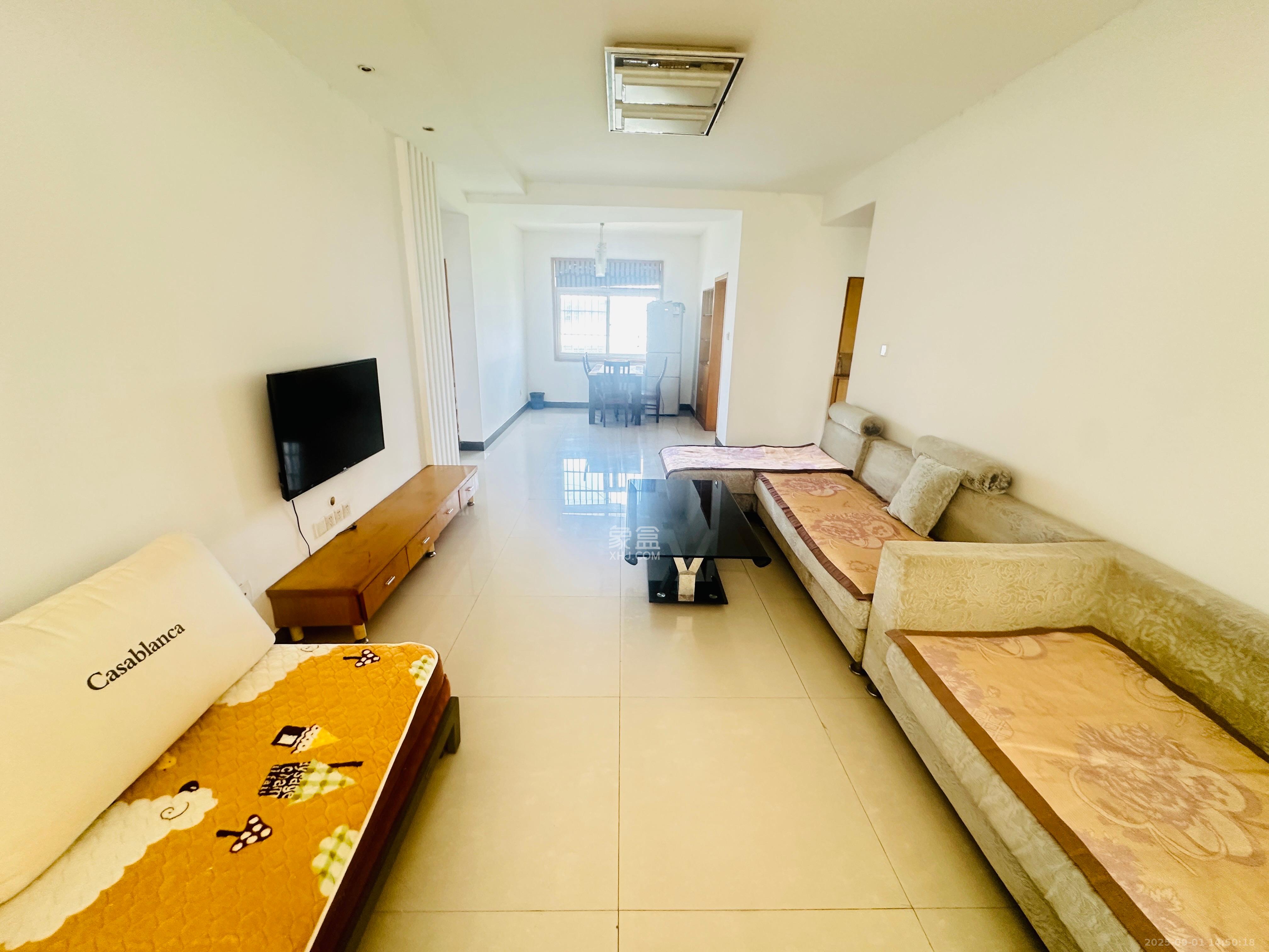 农科院宿舍丰泽小区 3室2厅2卫 1700.0元/月 农科院宿舍丰泽小区 3室2厅2卫 1700.0元/月室内图