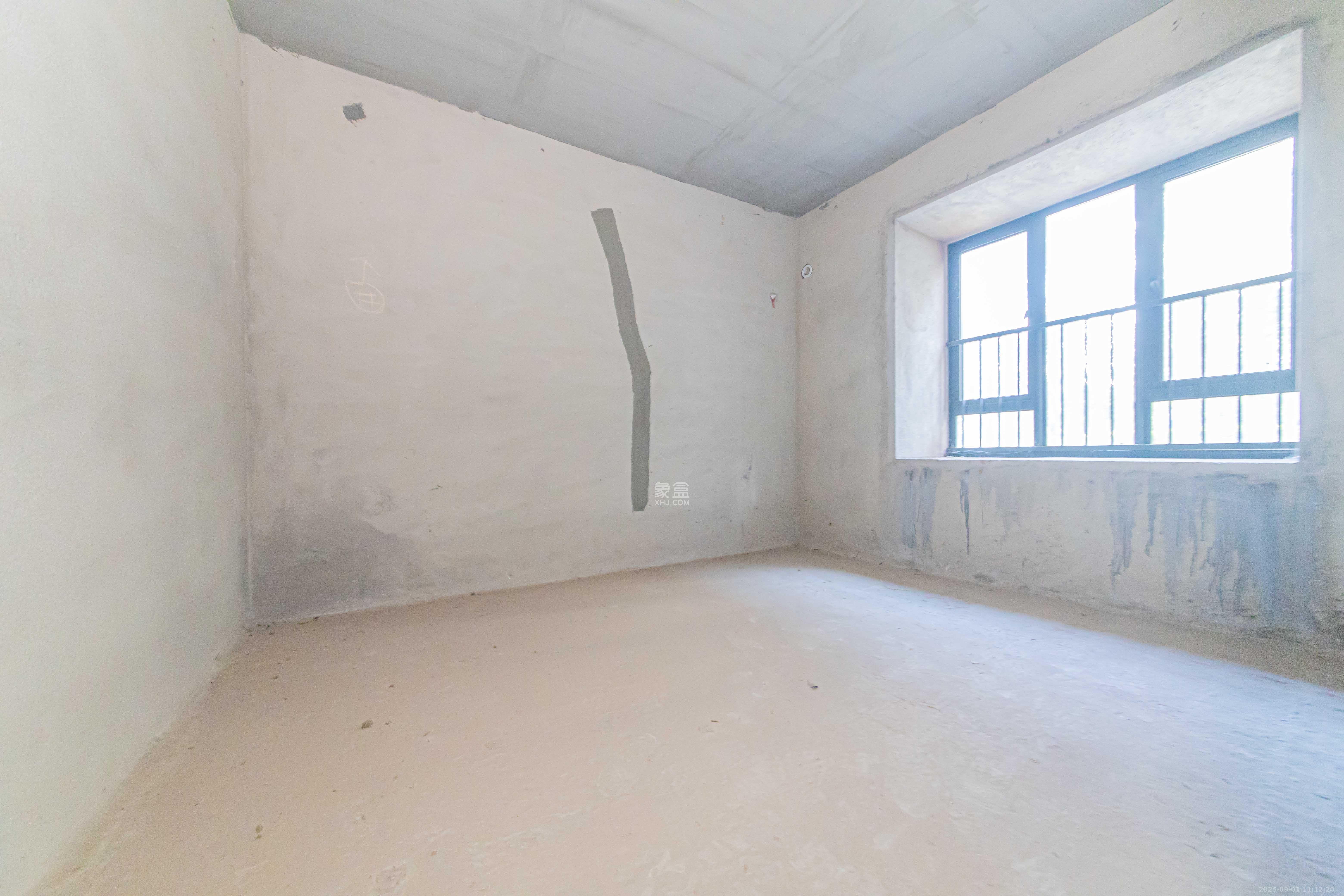 和泓融成府  4室2厅2卫    1500.0元/月室内图